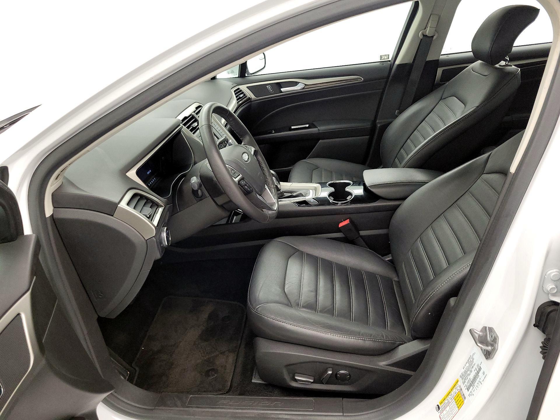 Thumbnail: 2015 Ford Fusion - 11