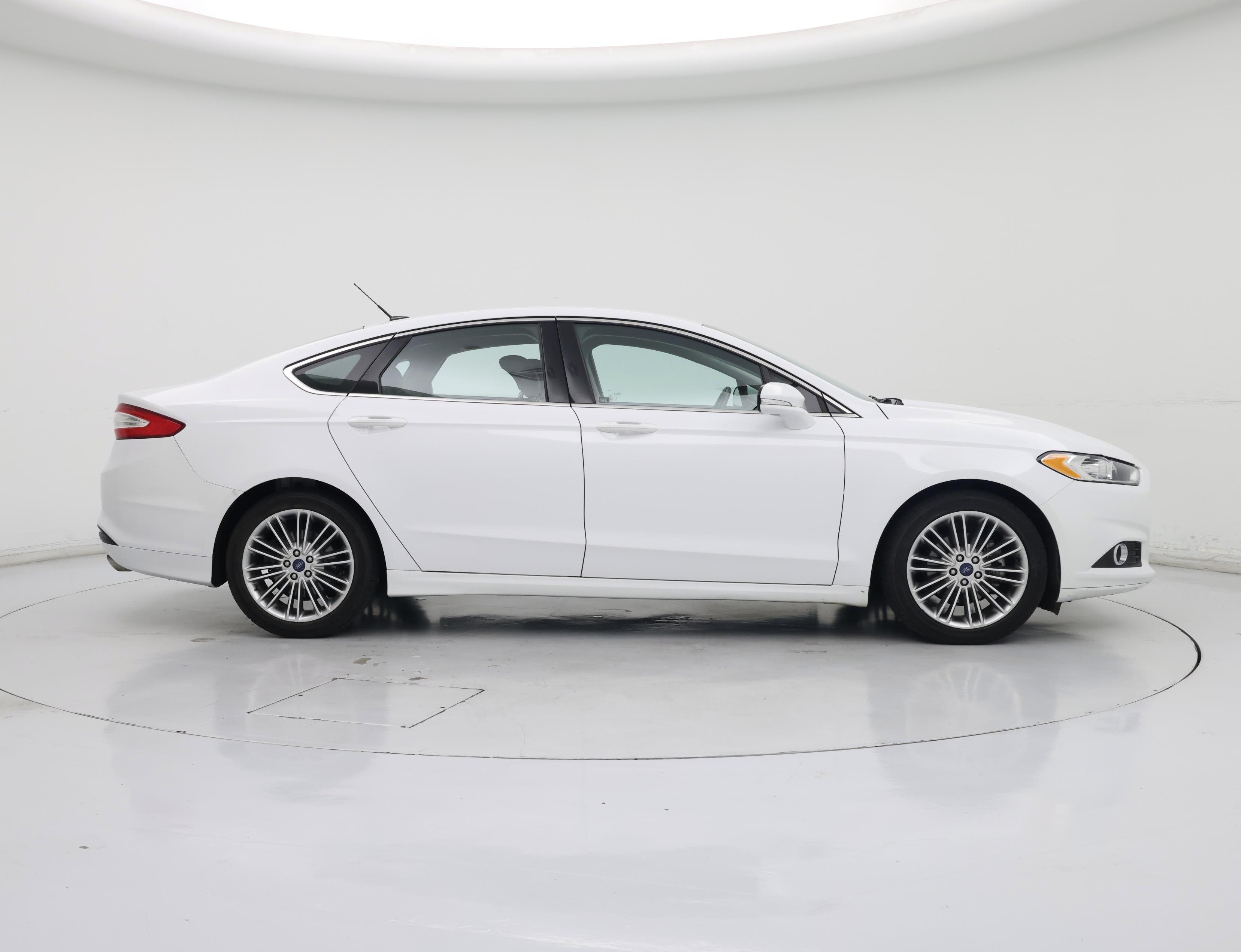 Thumbnail: 2015 Ford Fusion - 7