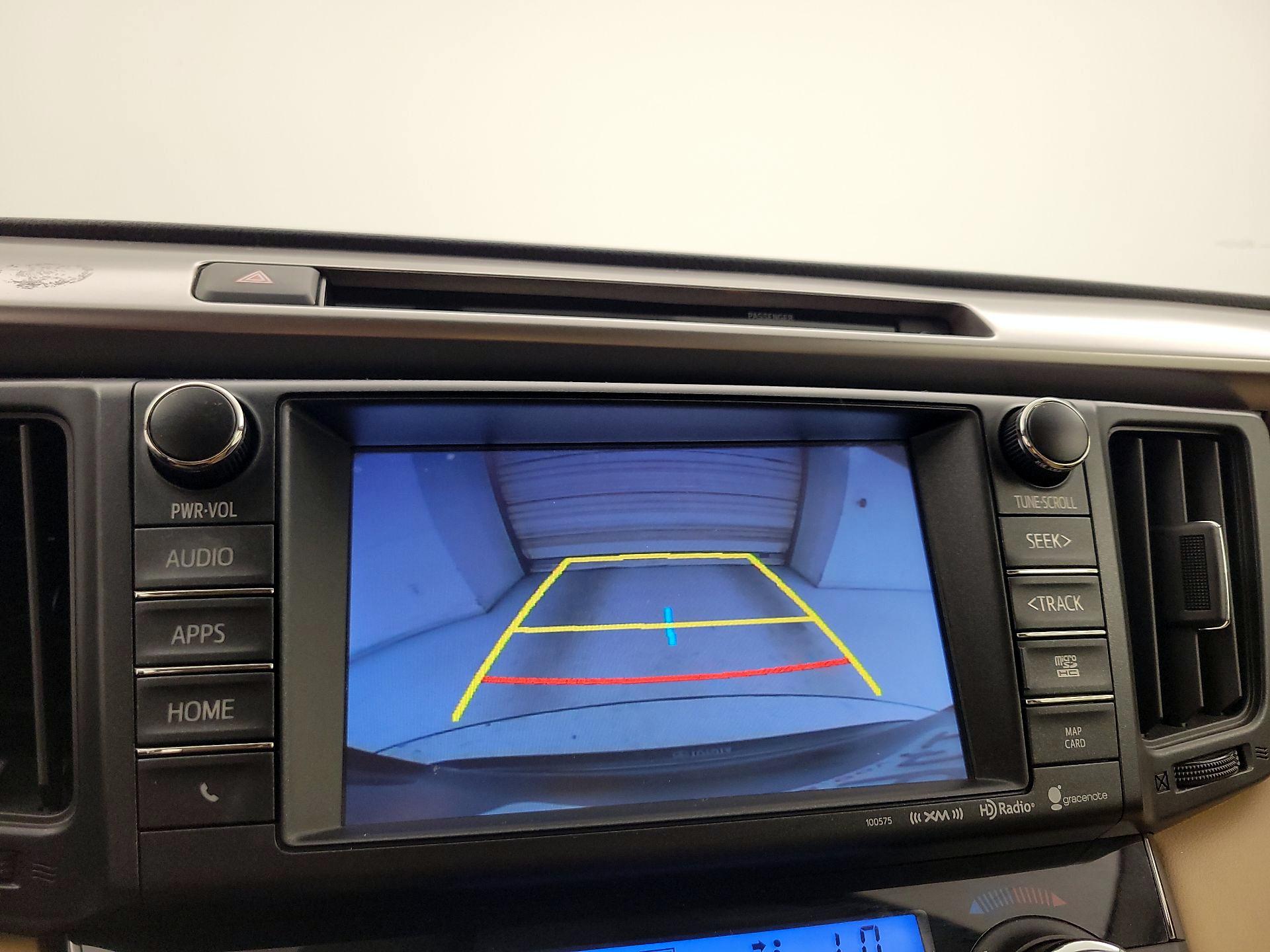 Thumbnail: 2016 Toyota RAV4 - 15
