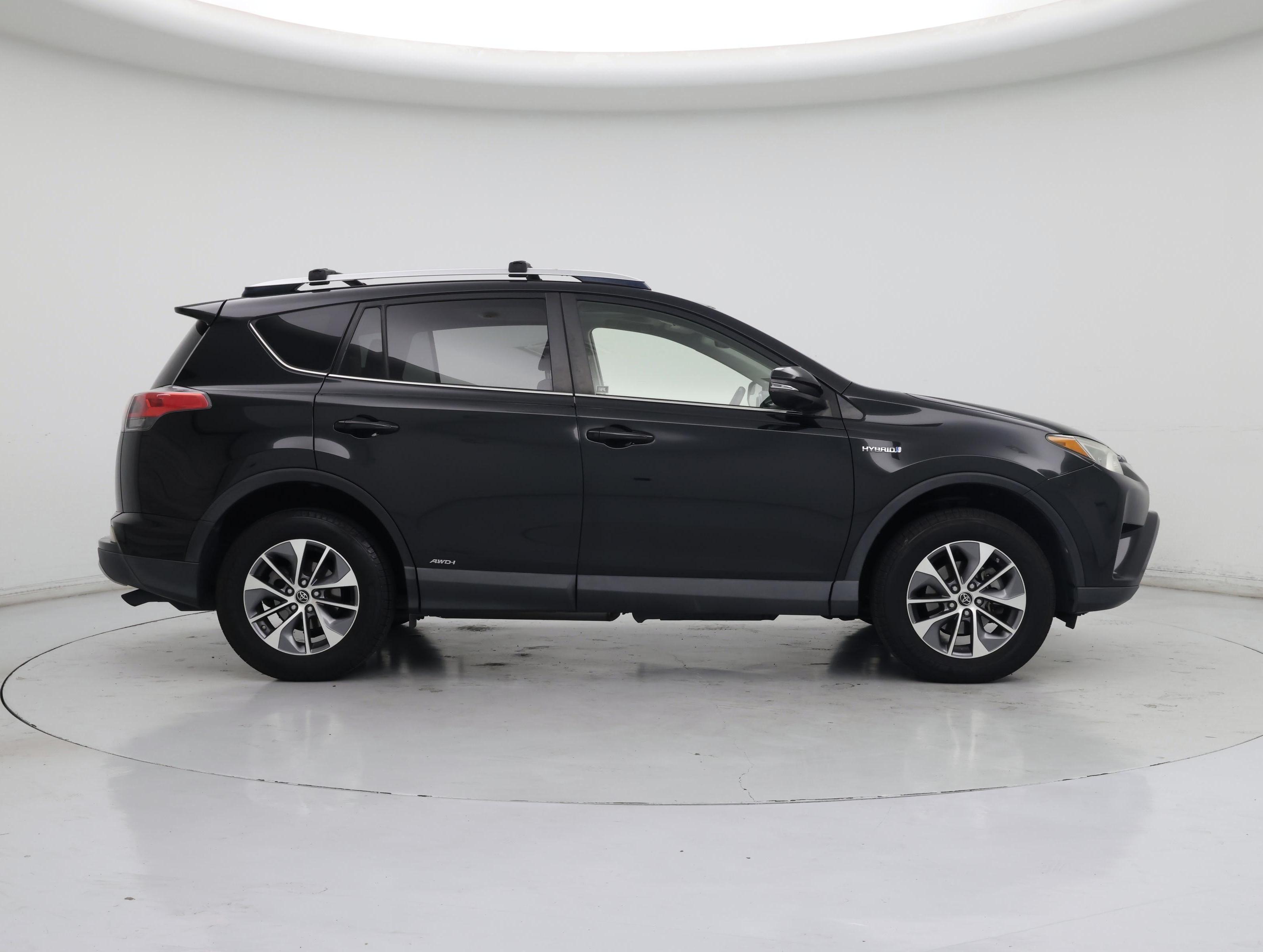 Thumbnail: 2016 Toyota RAV4 - 7