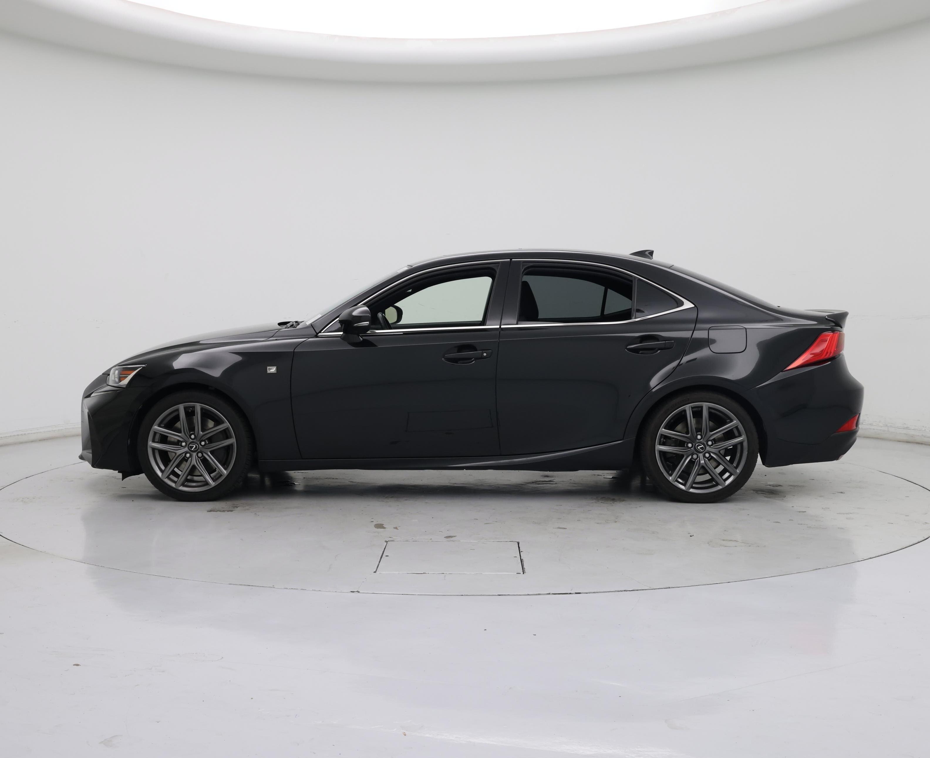 Thumbnail: 2018 Lexus IS - 3