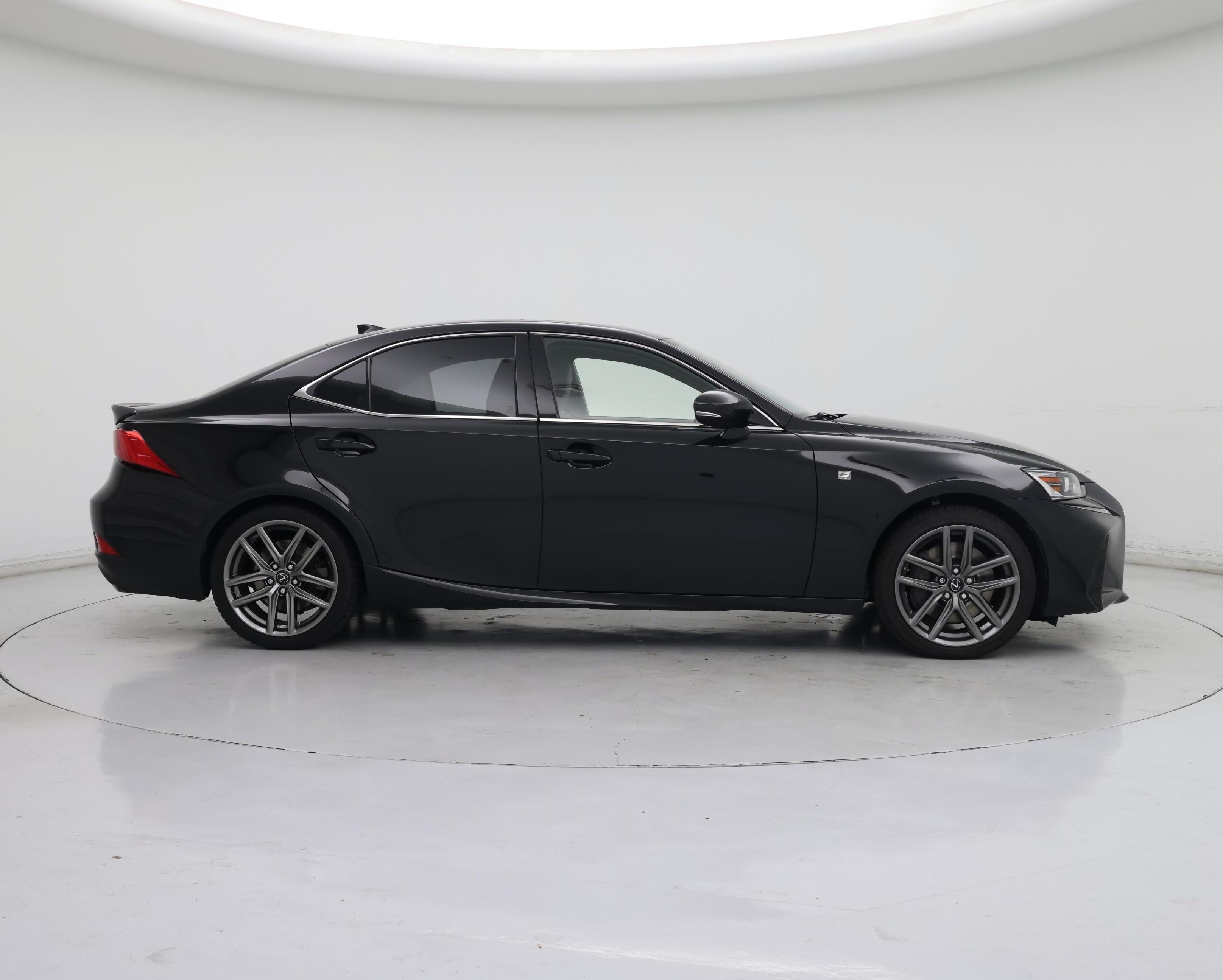 Thumbnail: 2018 Lexus IS - 7