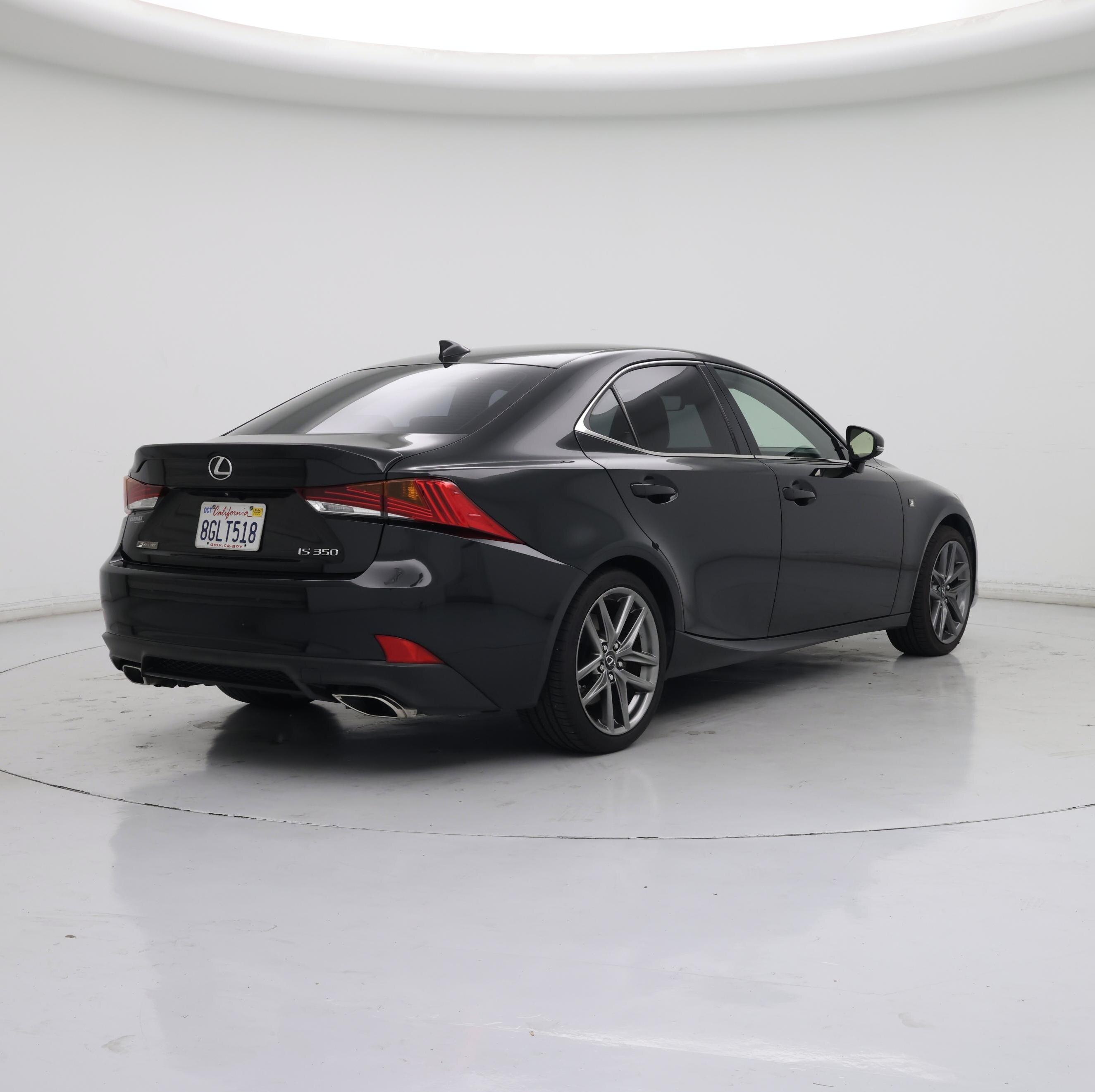 Thumbnail: 2018 Lexus IS - 8