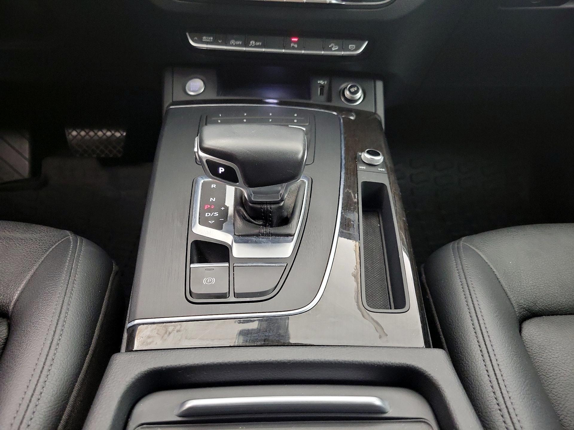Thumbnail: 2020 Audi Q5 - 17