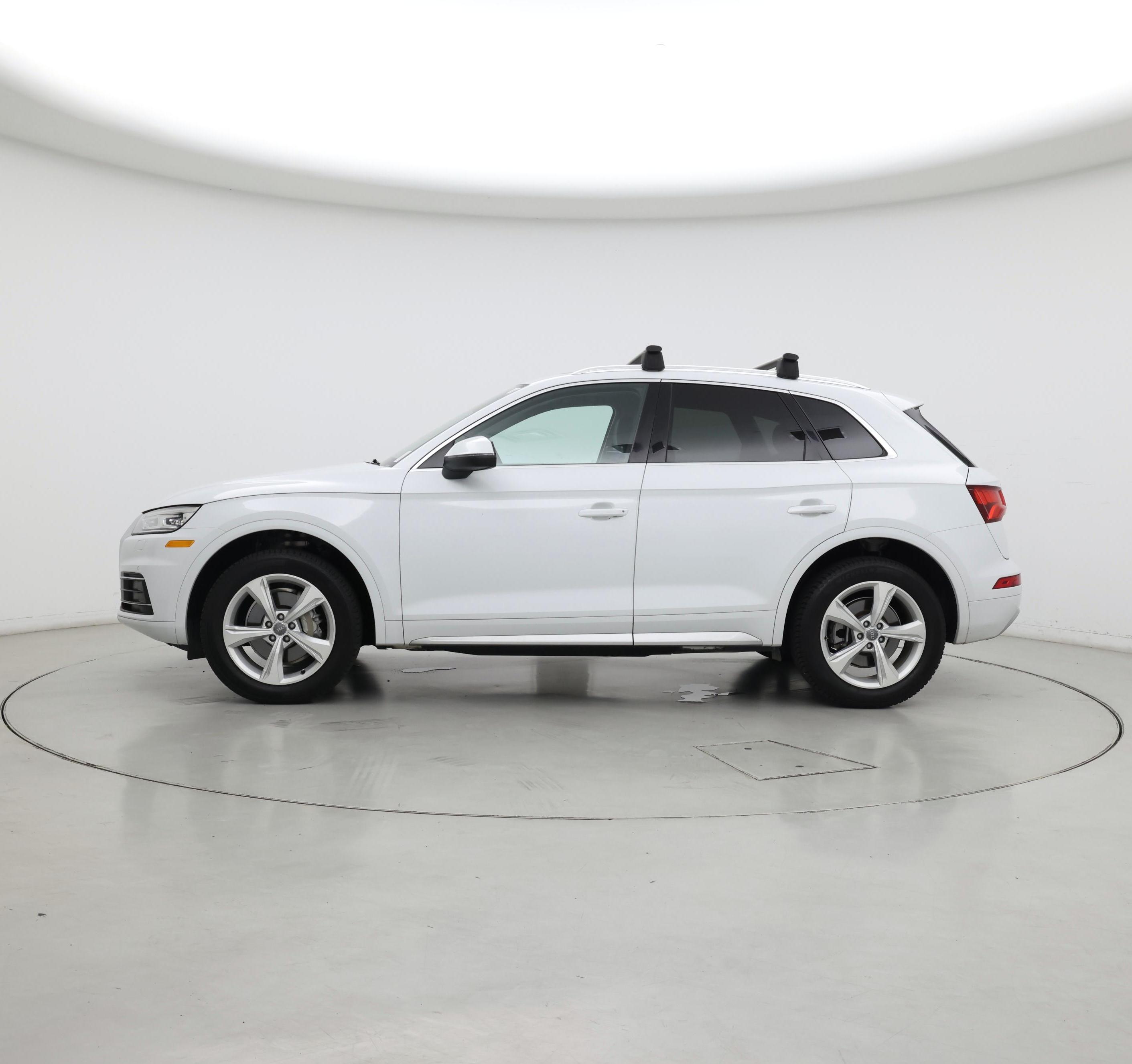 Thumbnail: 2020 Audi Q5 - 3