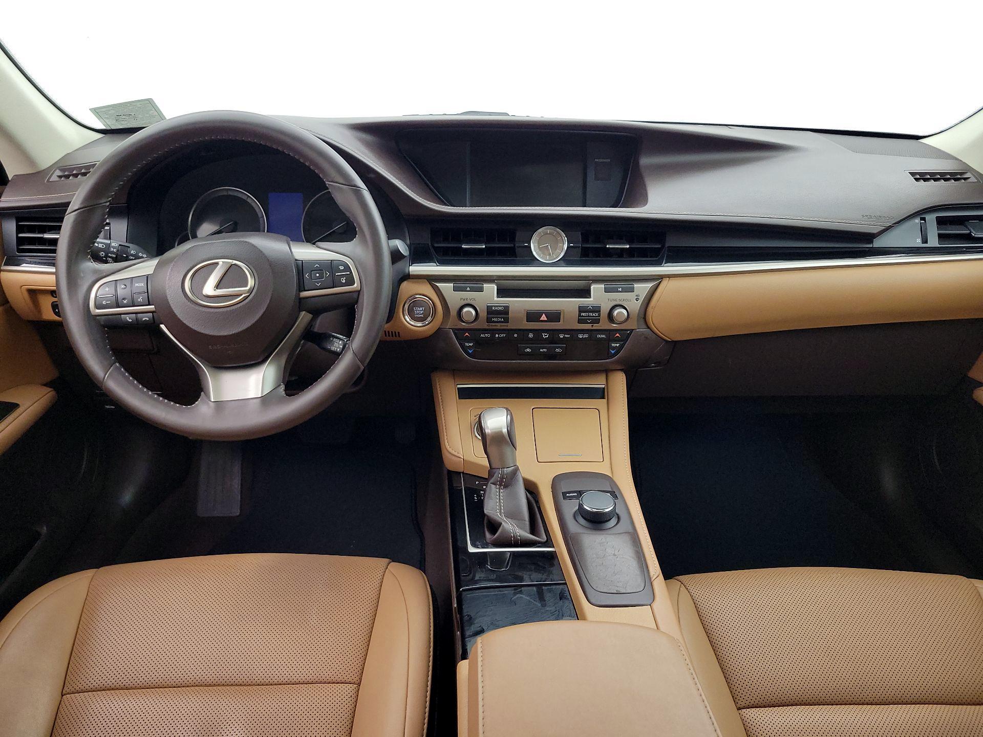 Thumbnail: 2016 Lexus ES - 9