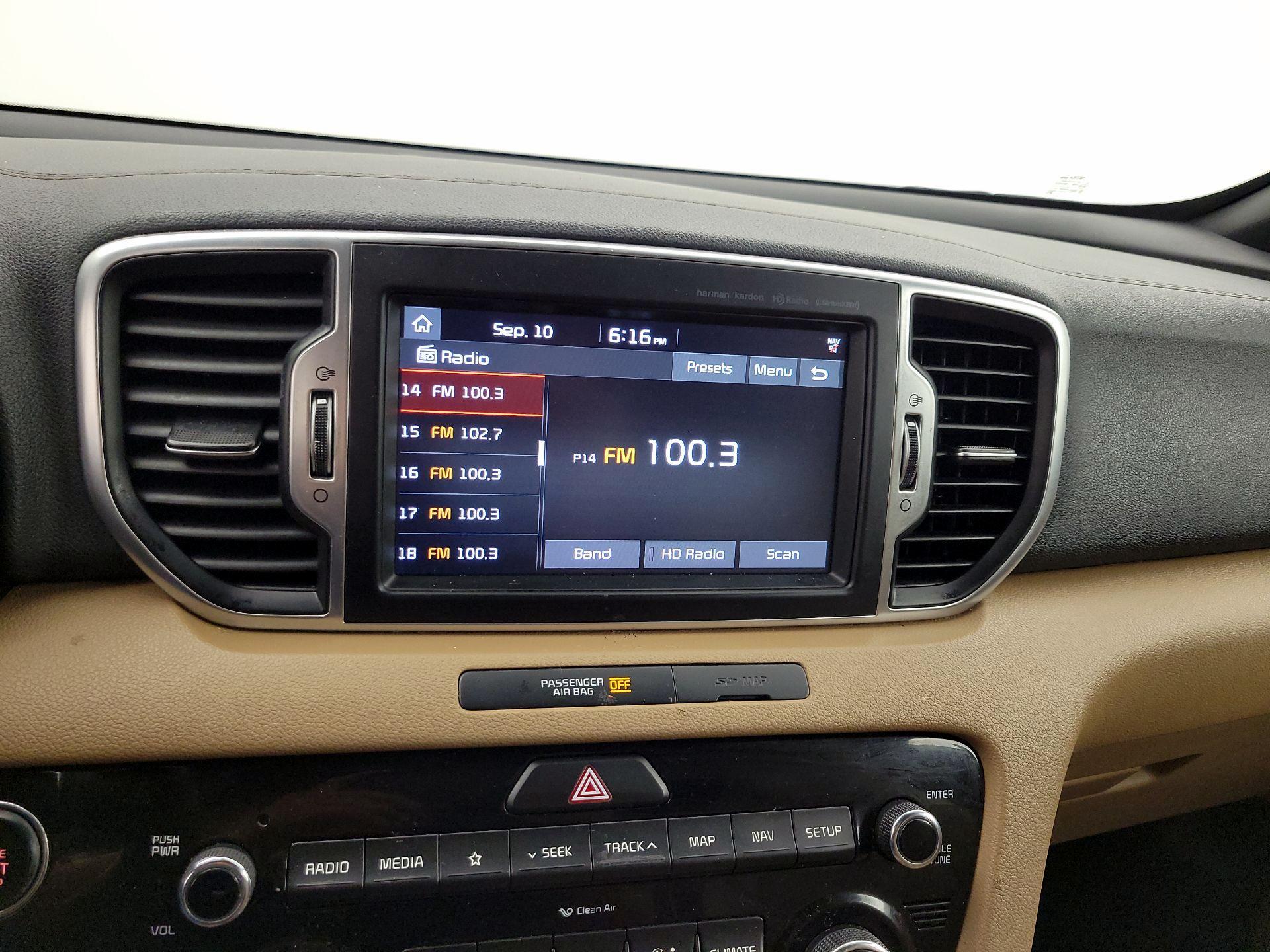 Thumbnail: 2018 Kia Sportage - 16