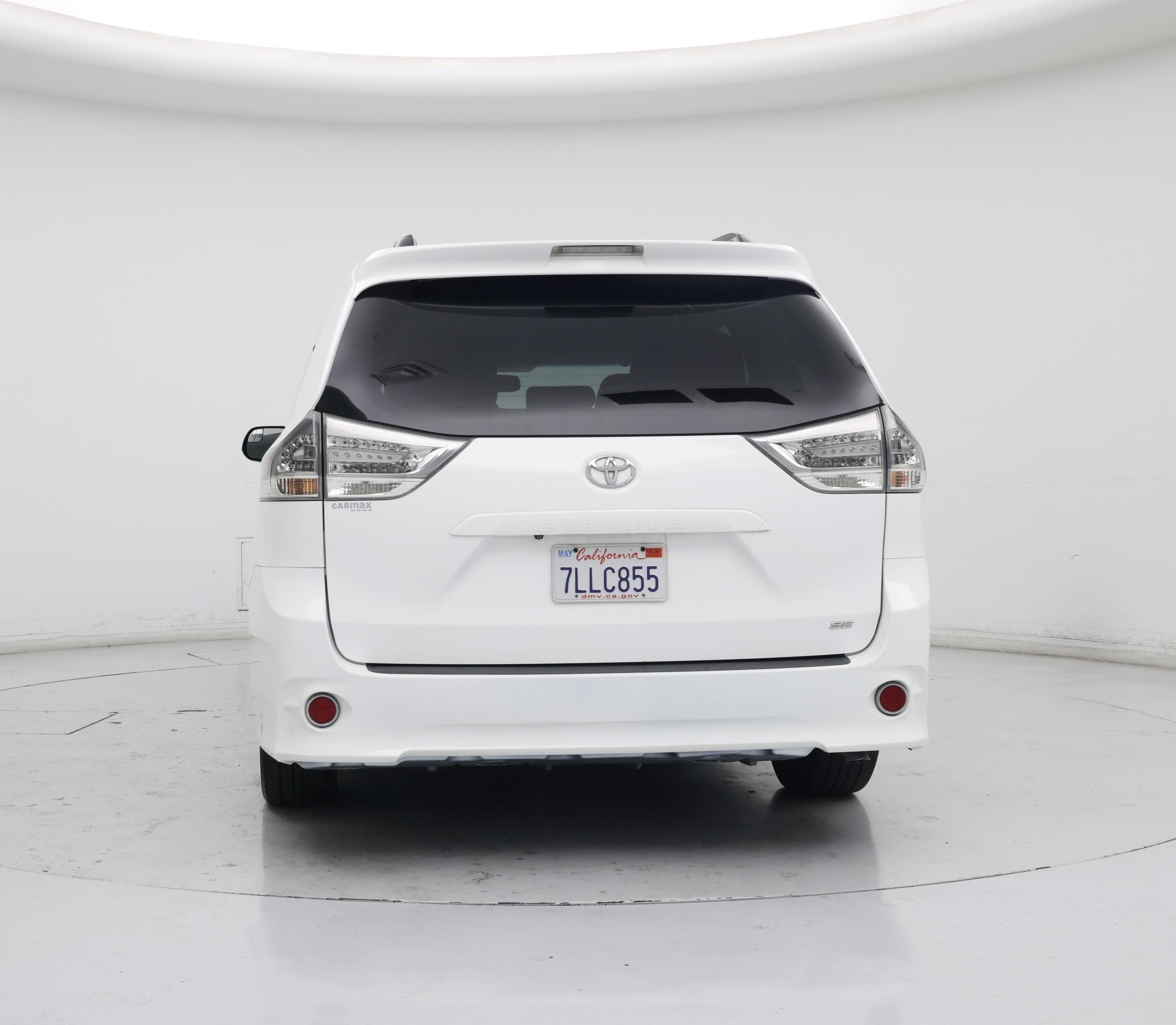 Thumbnail: 2015 Toyota Sienna - 6