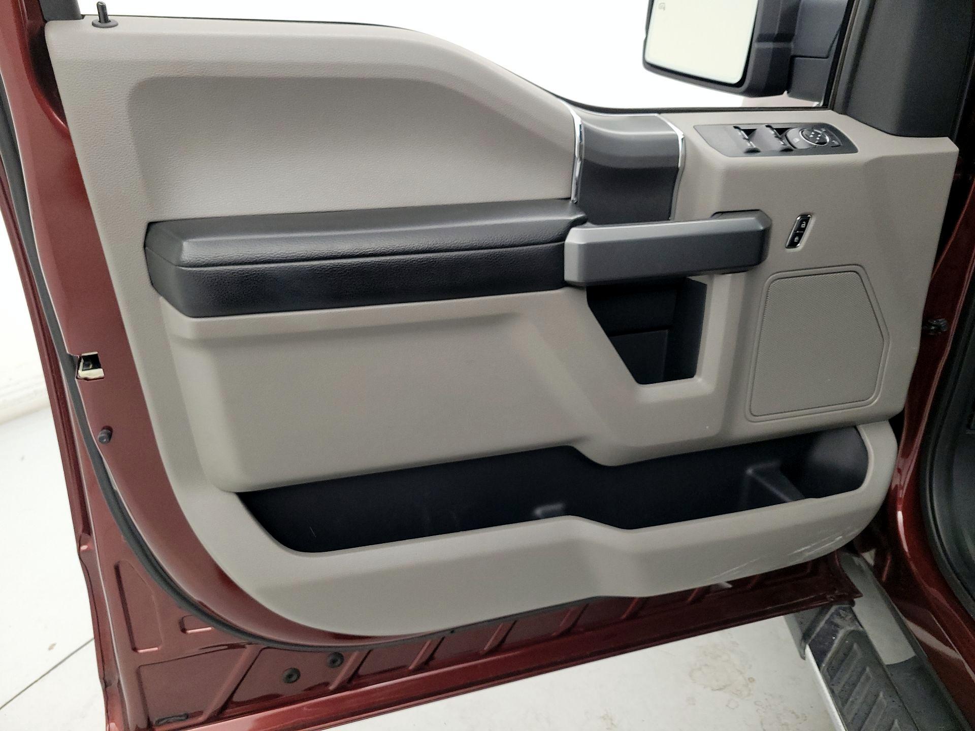 Thumbnail: 2017 Ford F-150 - 12