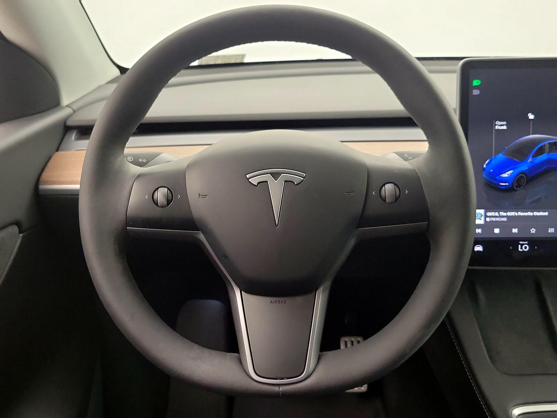 Thumbnail: 2022 Tesla Model Y - 10