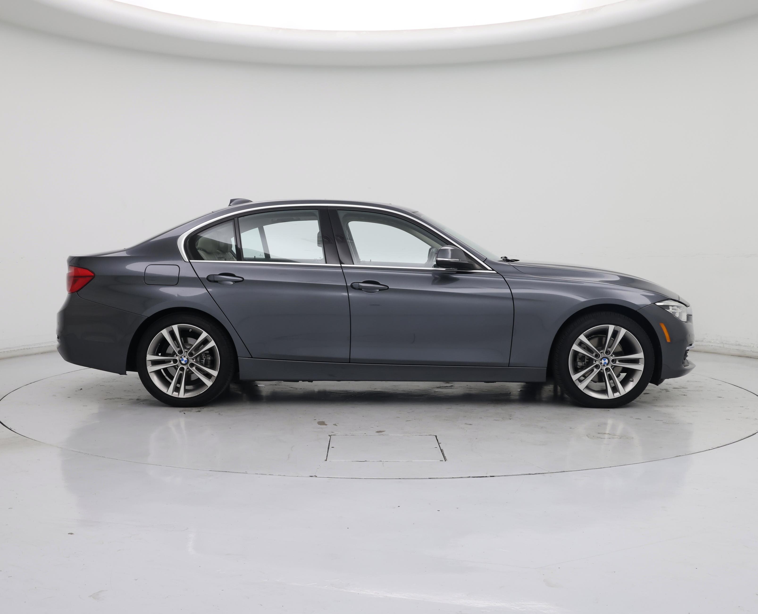 Thumbnail: 2018 BMW 3 Series - 7