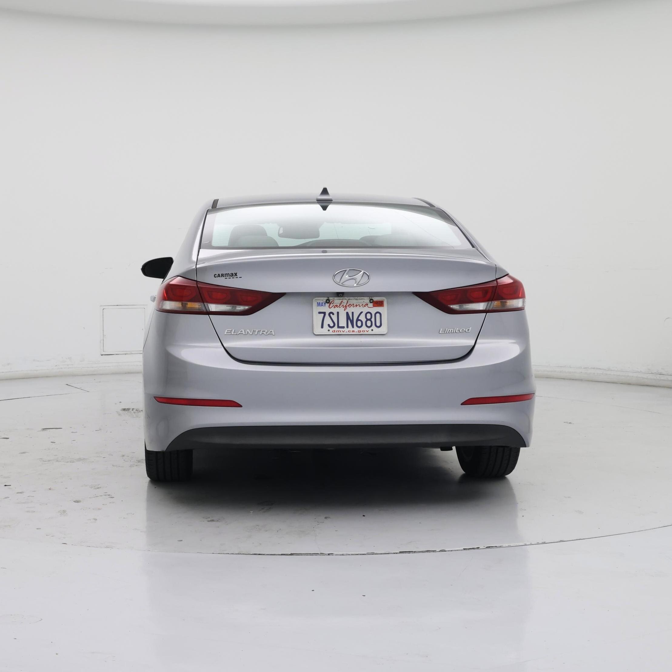 Thumbnail: 2017 Hyundai Elantra - 6