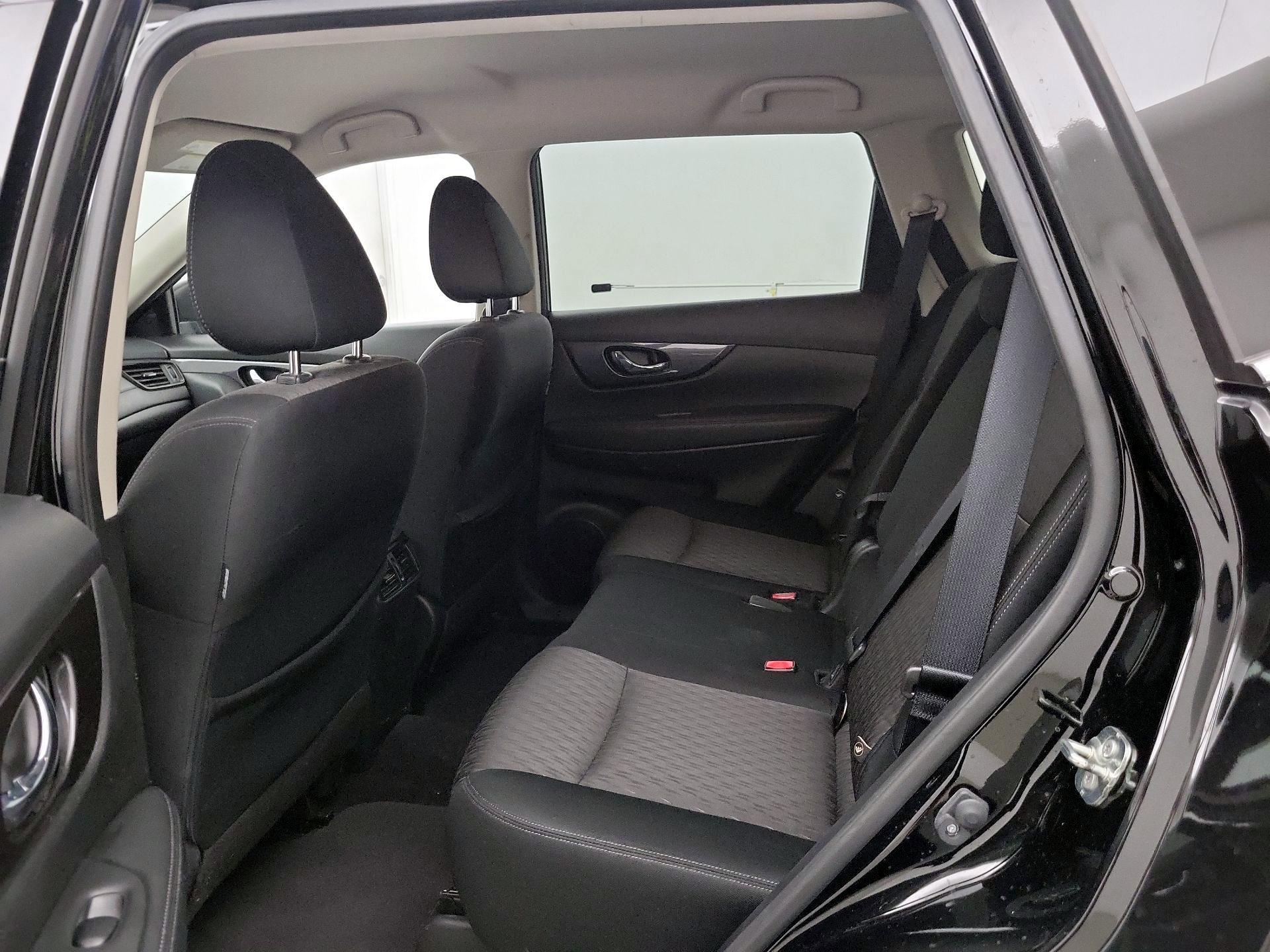 Thumbnail: 2020 Nissan Rogue - 19