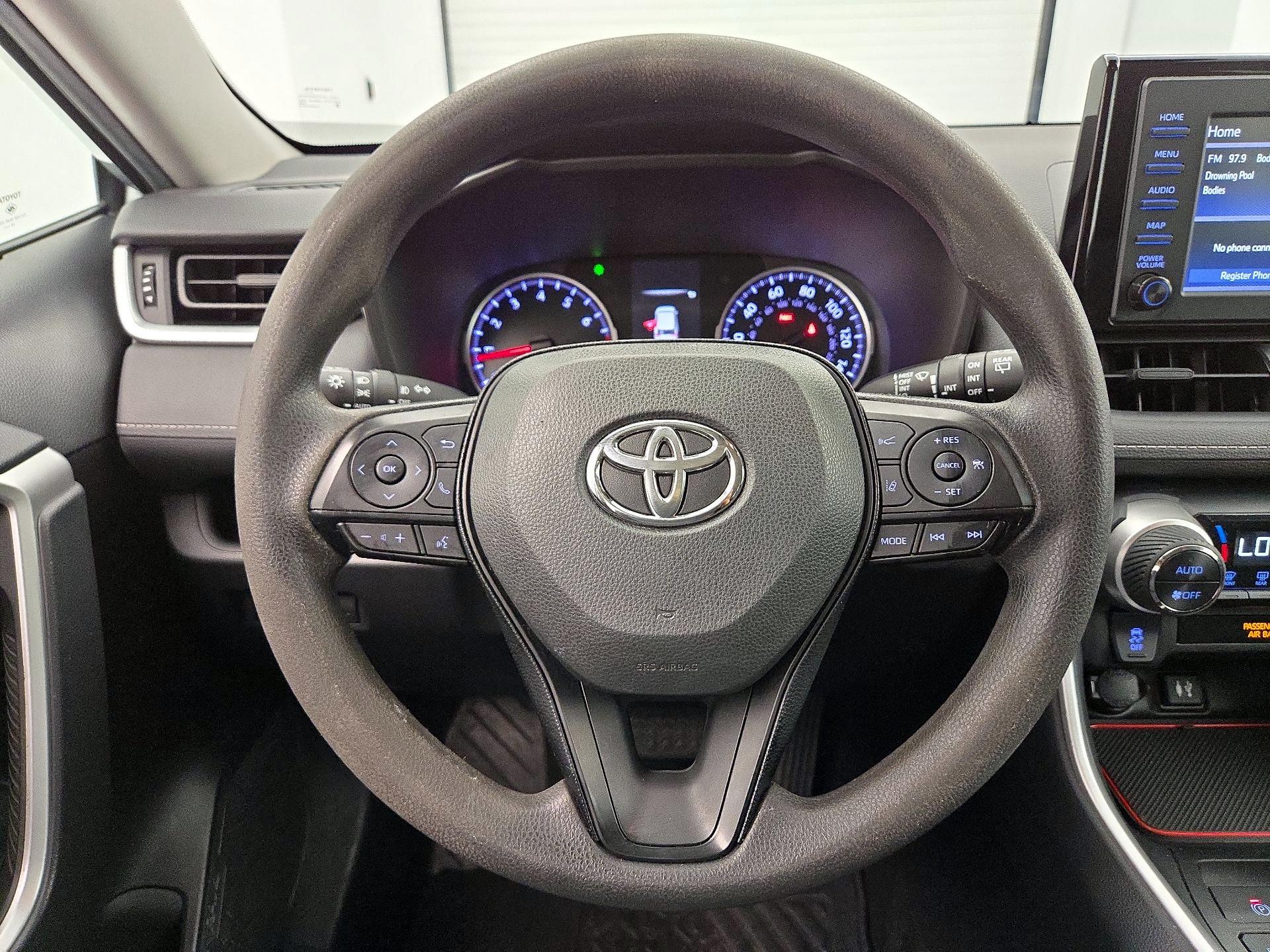 Thumbnail: 2019 Toyota RAV4 - 10