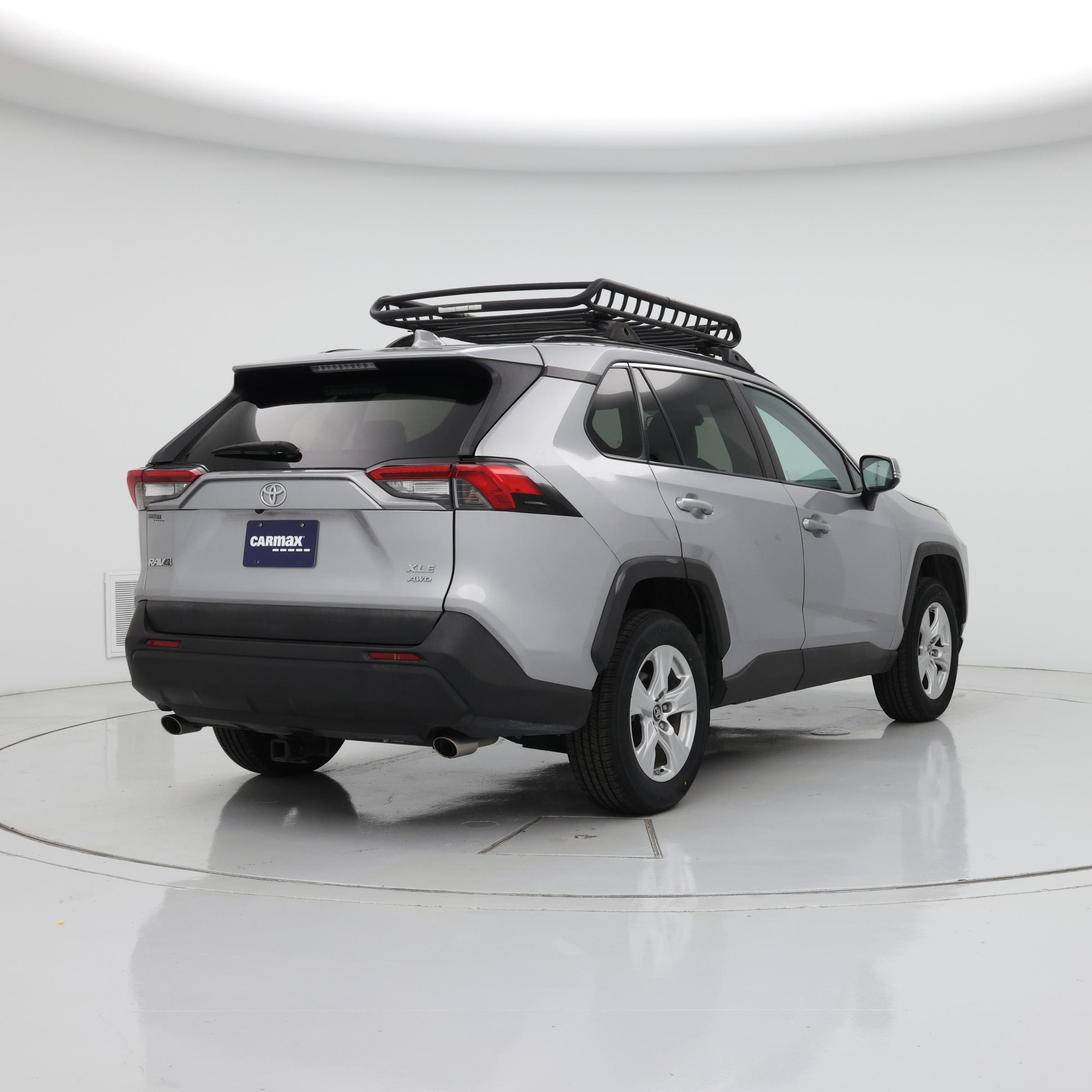 Thumbnail: 2019 Toyota RAV4 - 8