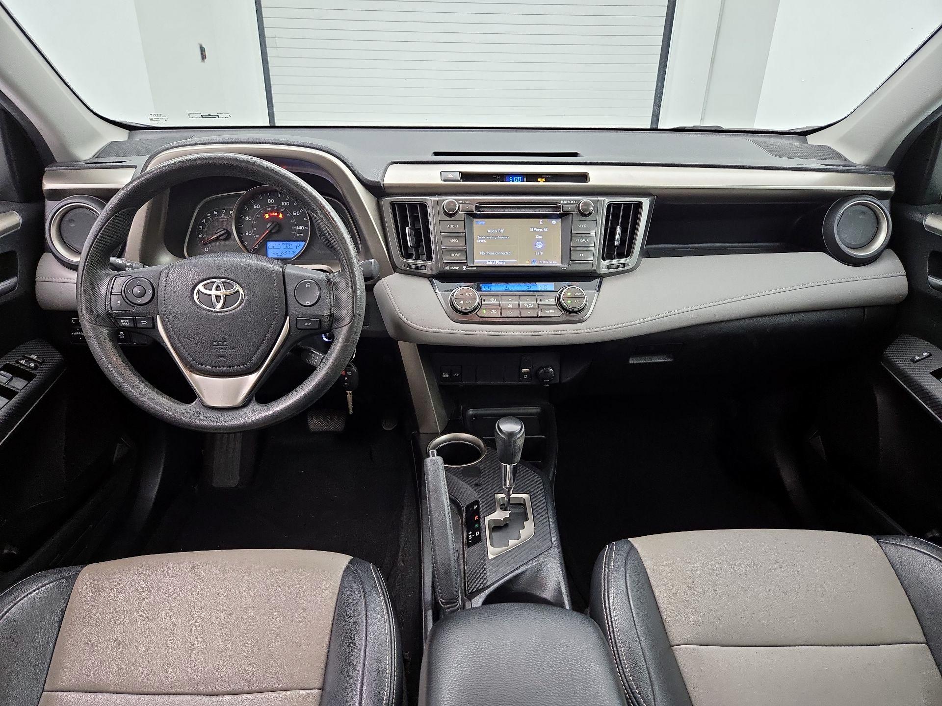 Thumbnail: 2015 Toyota RAV4 - 9