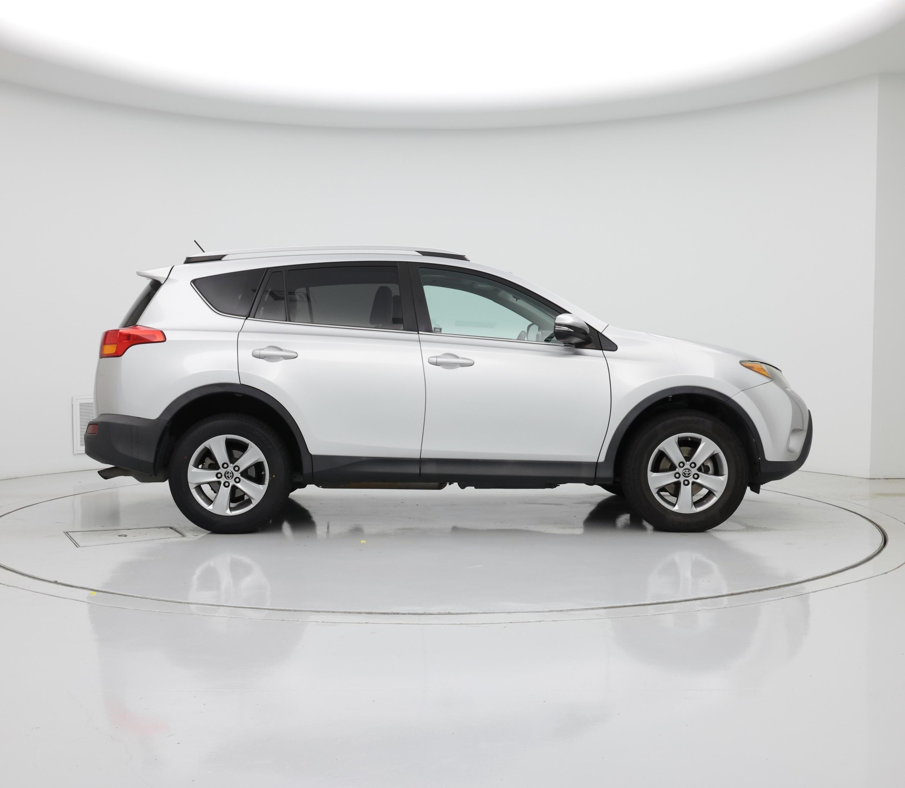 Thumbnail: 2015 Toyota RAV4 - 7
