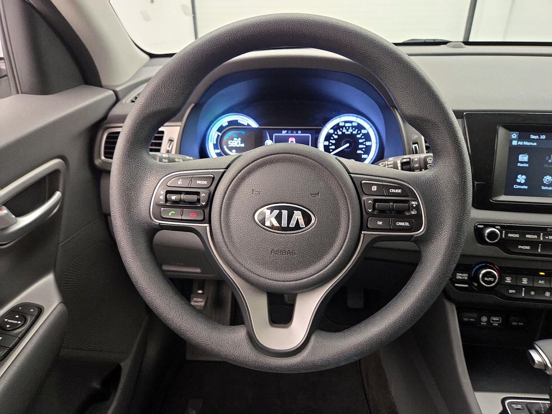 Thumbnail: 2019 Kia Niro - 10