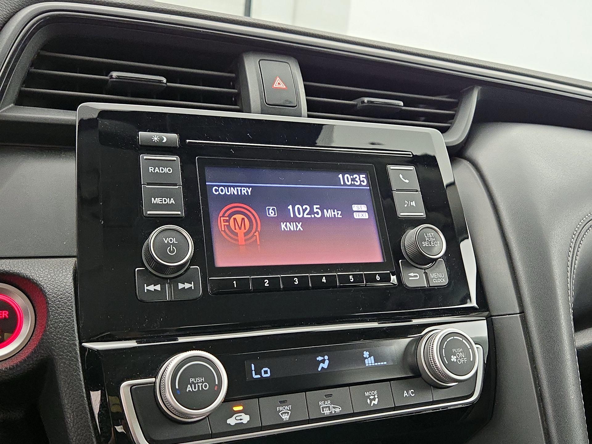 Thumbnail: 2019 Honda Insight - 15