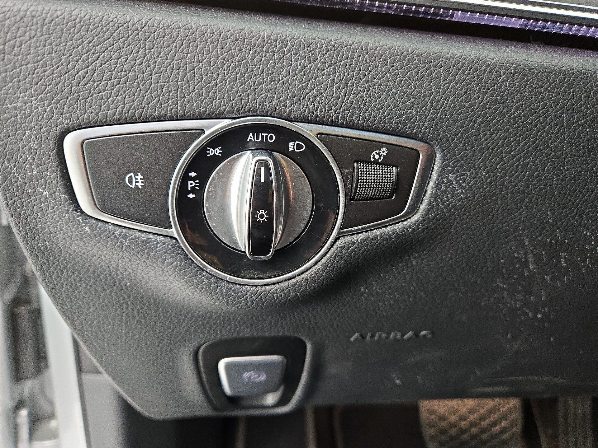 Thumbnail: 2017 Mercedes-Benz E-Class - 13