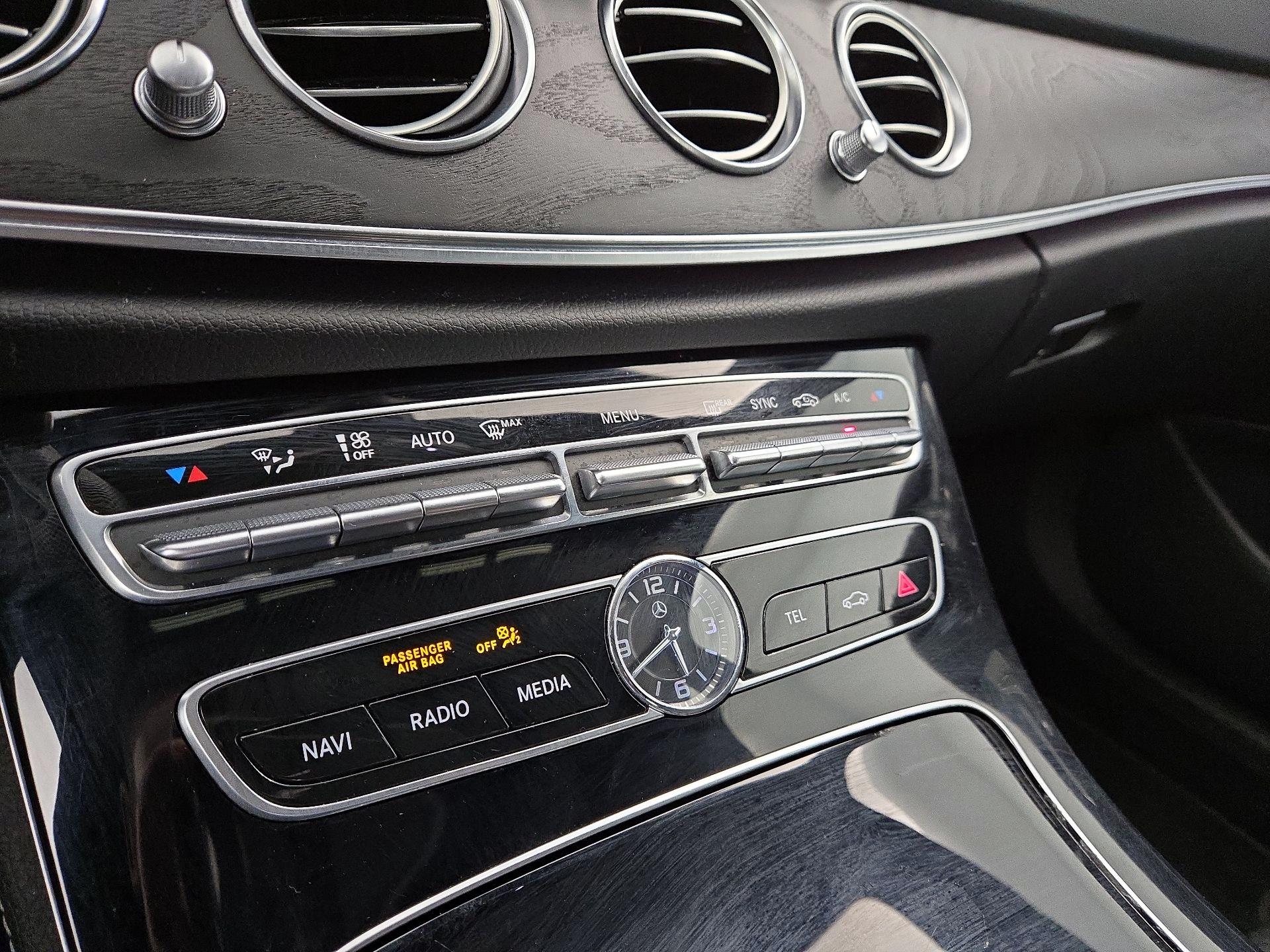 Thumbnail: 2017 Mercedes-Benz E-Class - 17