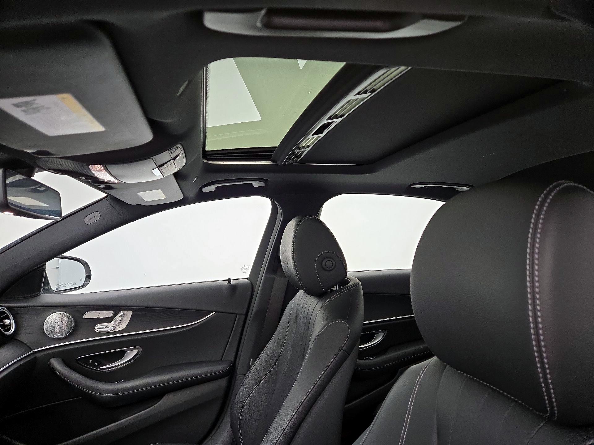 Thumbnail: 2017 Mercedes-Benz E-Class - 20