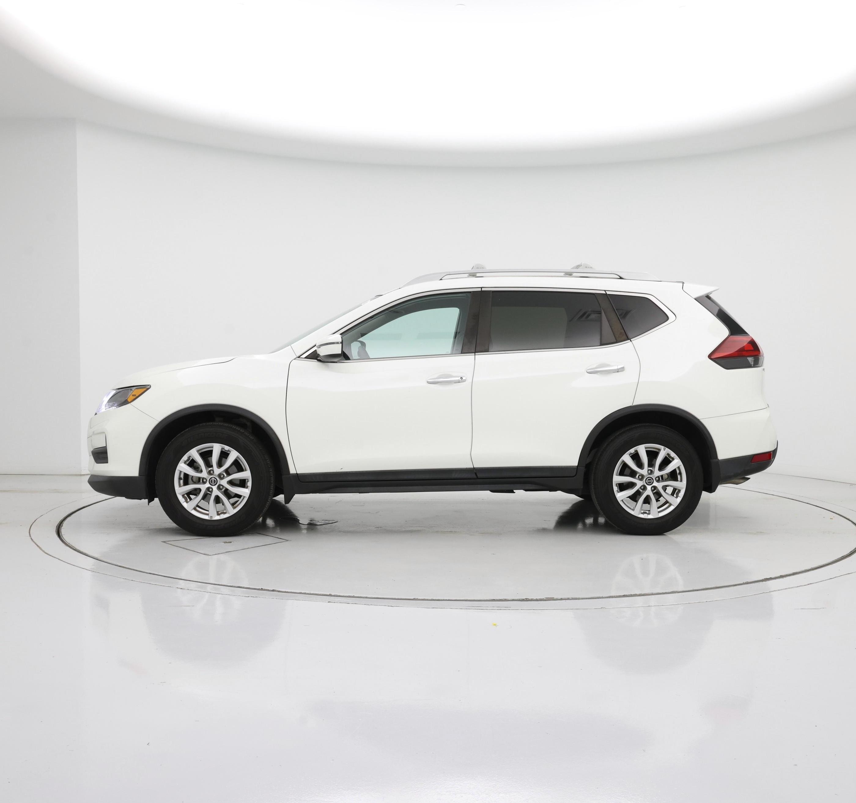 Thumbnail: 2020 Nissan Rogue - 3