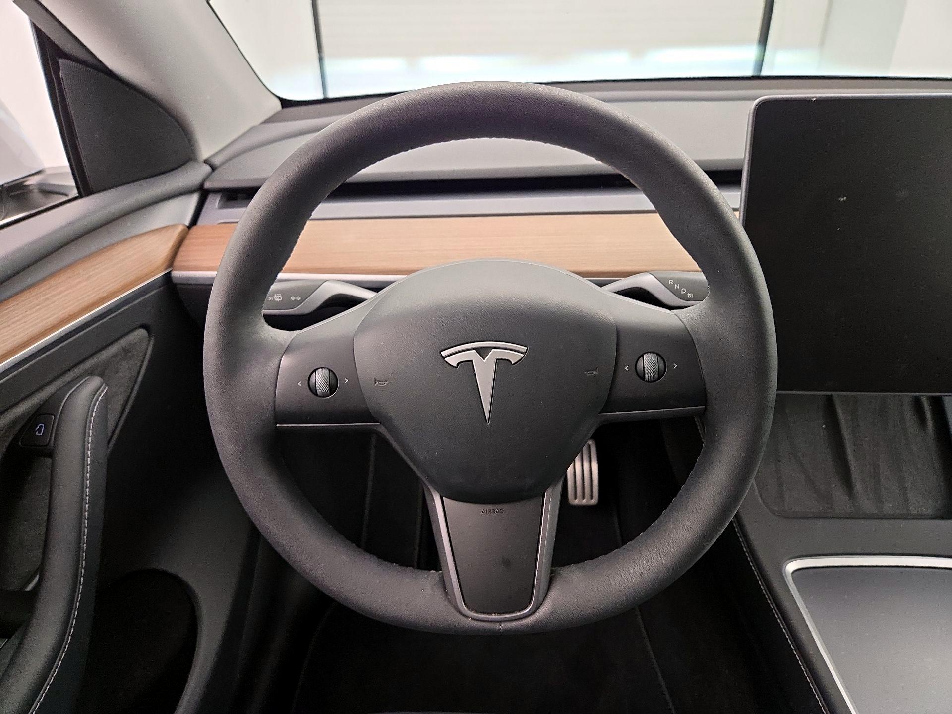 Thumbnail: 2024 Tesla Model Y - 10