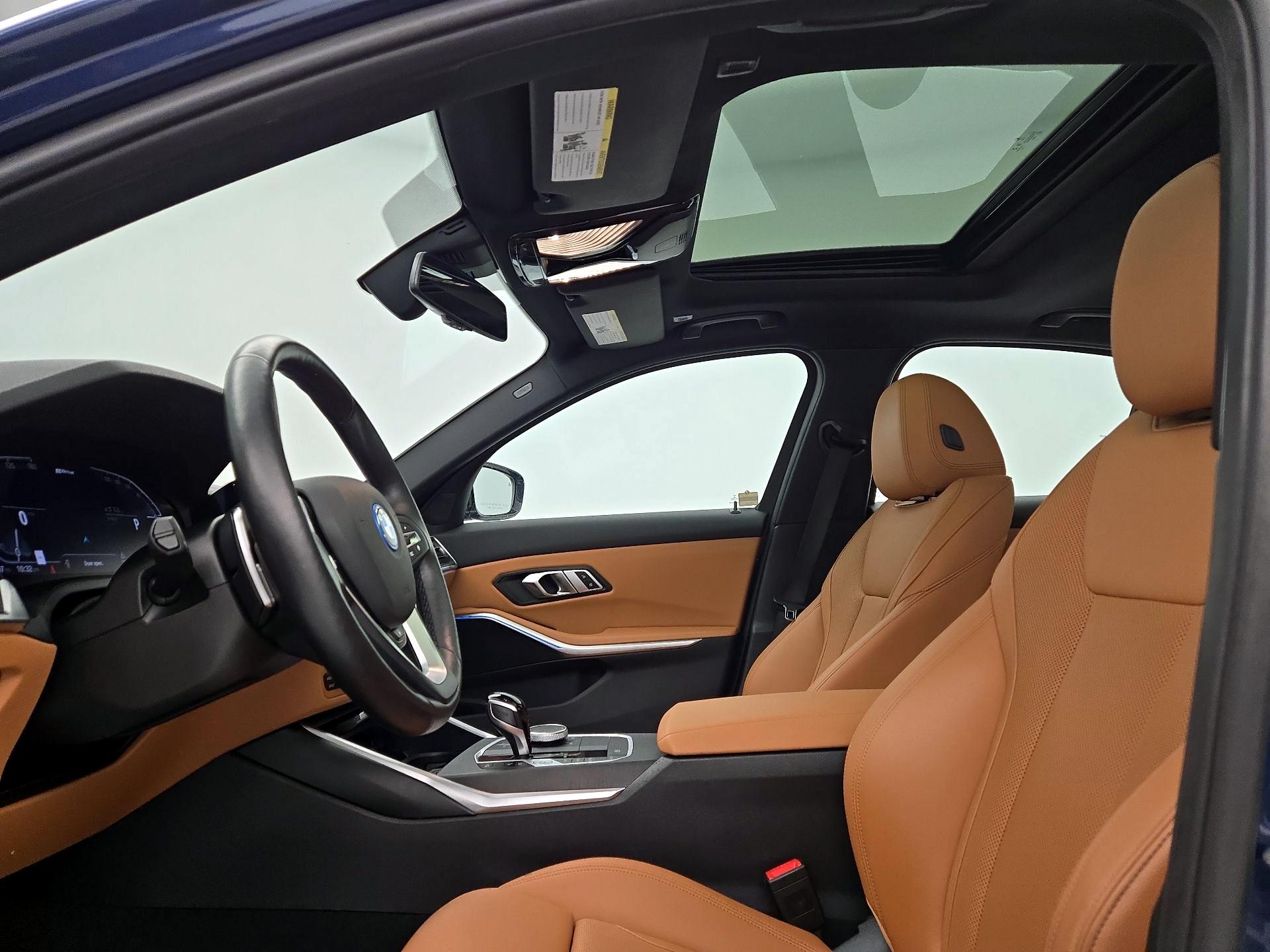 Thumbnail: 2022 BMW 3 Series - 20