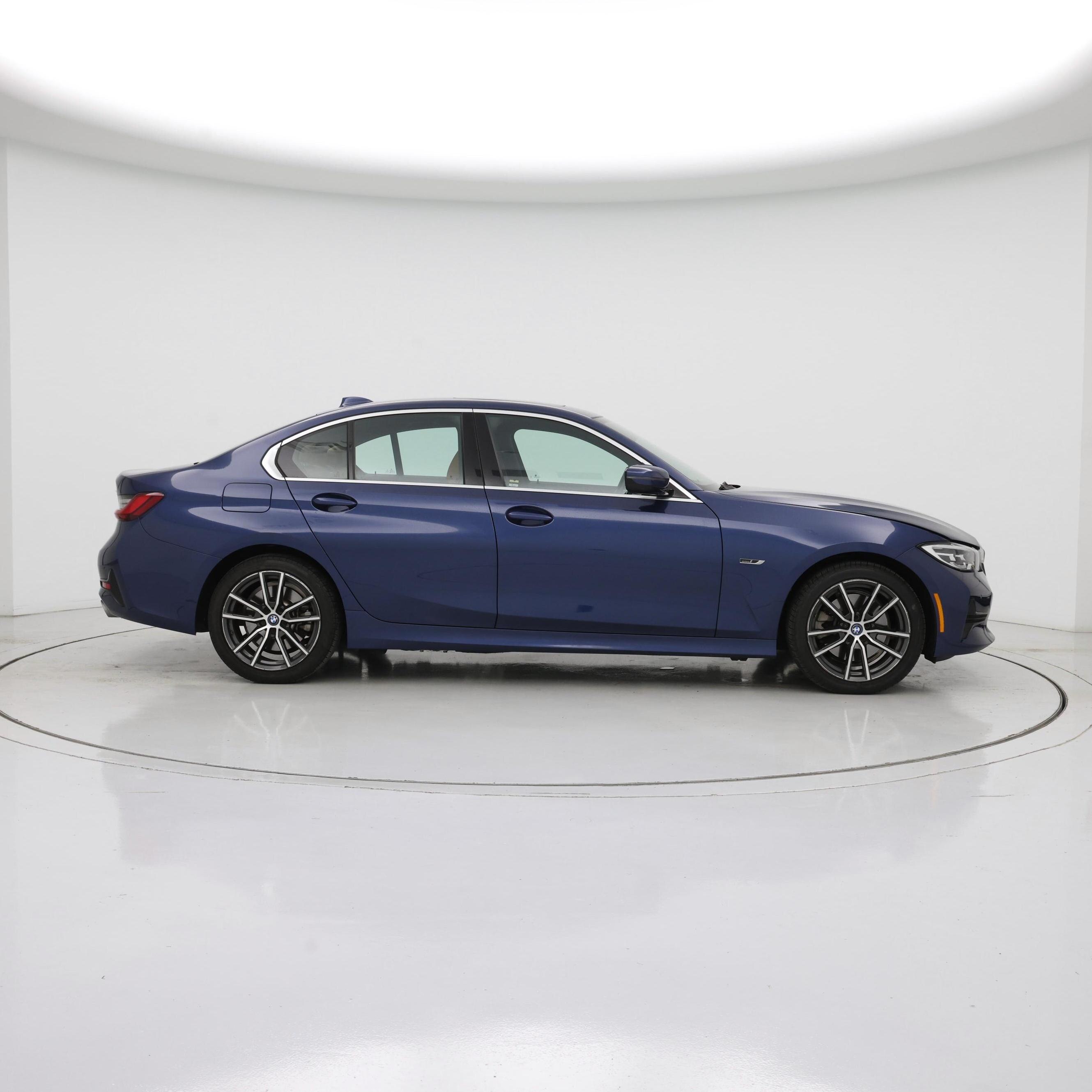 Thumbnail: 2022 BMW 3 Series - 7