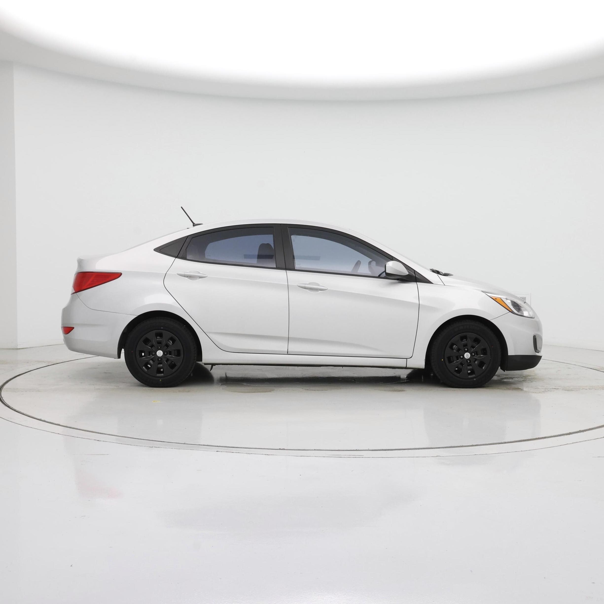 Thumbnail: 2015 Hyundai Accent - 7