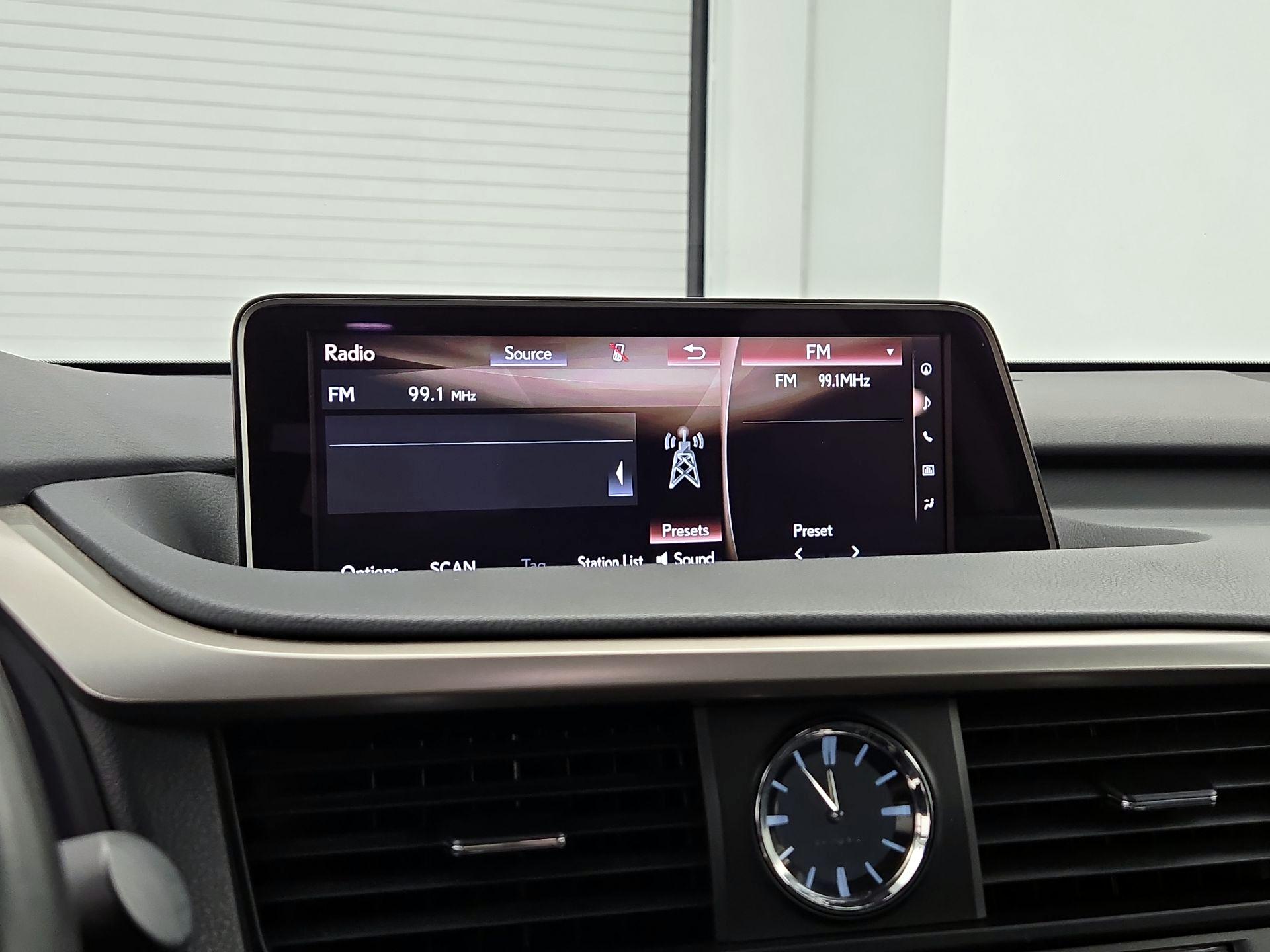 Thumbnail: 2017 Lexus RX - 16