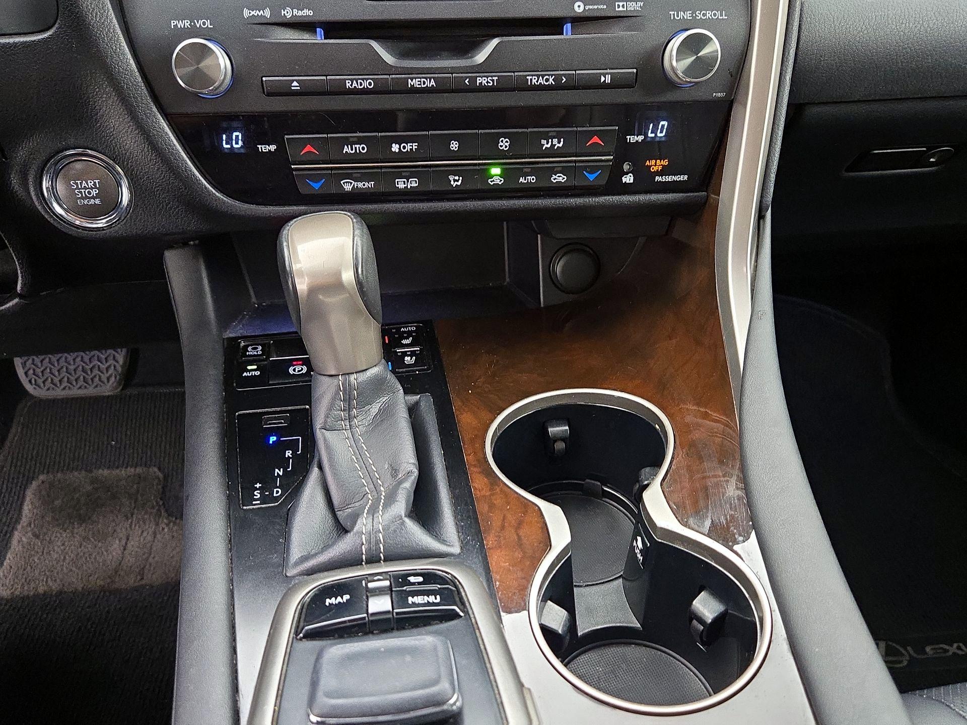 Thumbnail: 2017 Lexus RX - 18