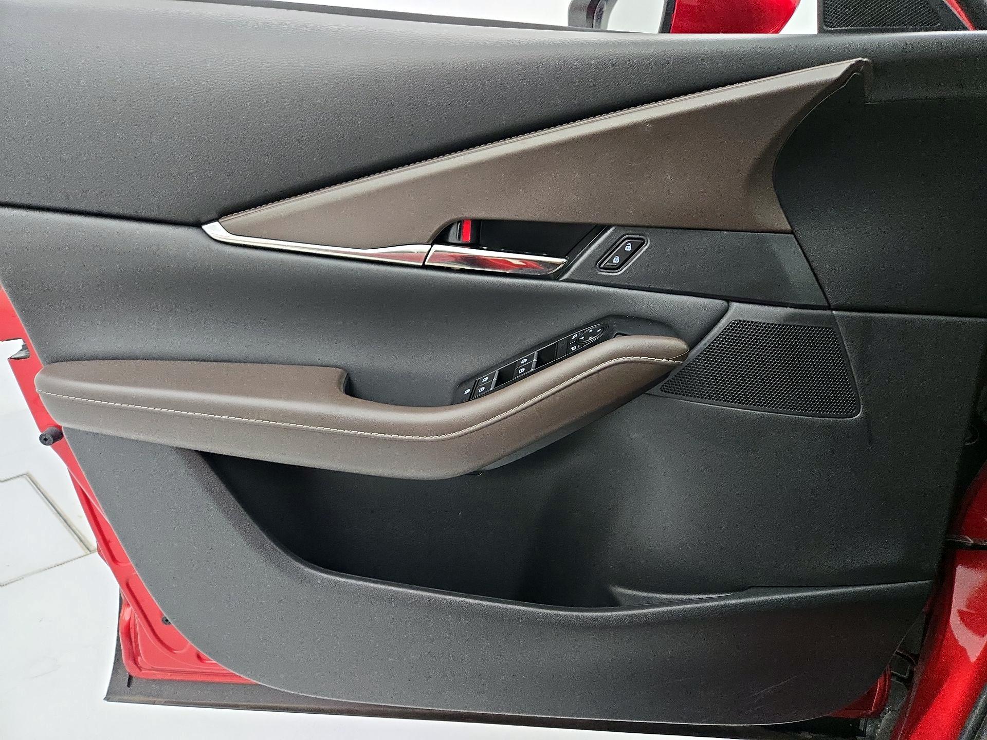 Thumbnail: 2022 Mazda CX-30 - 12
