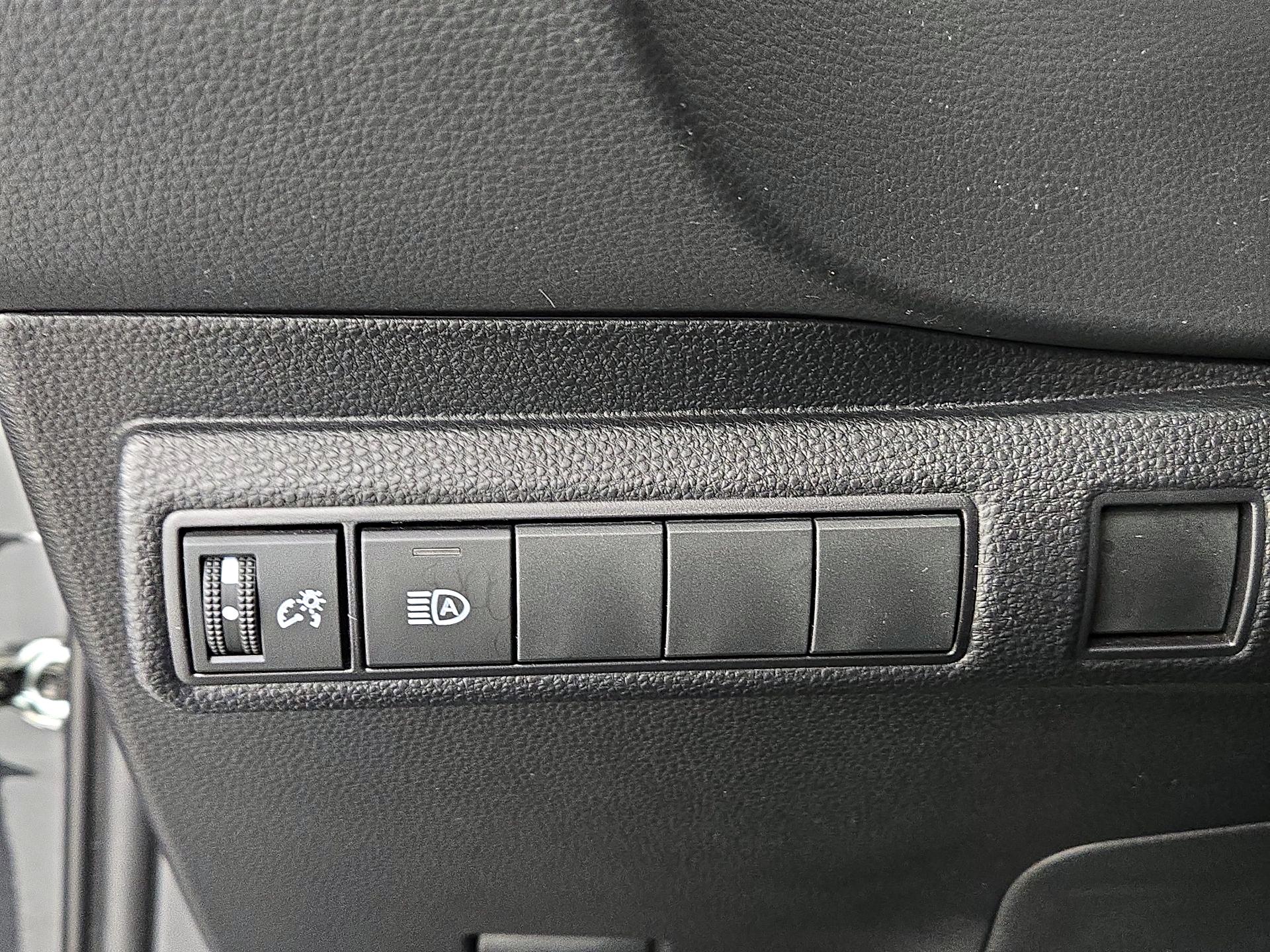 Thumbnail: 2024 Toyota Corolla - 13