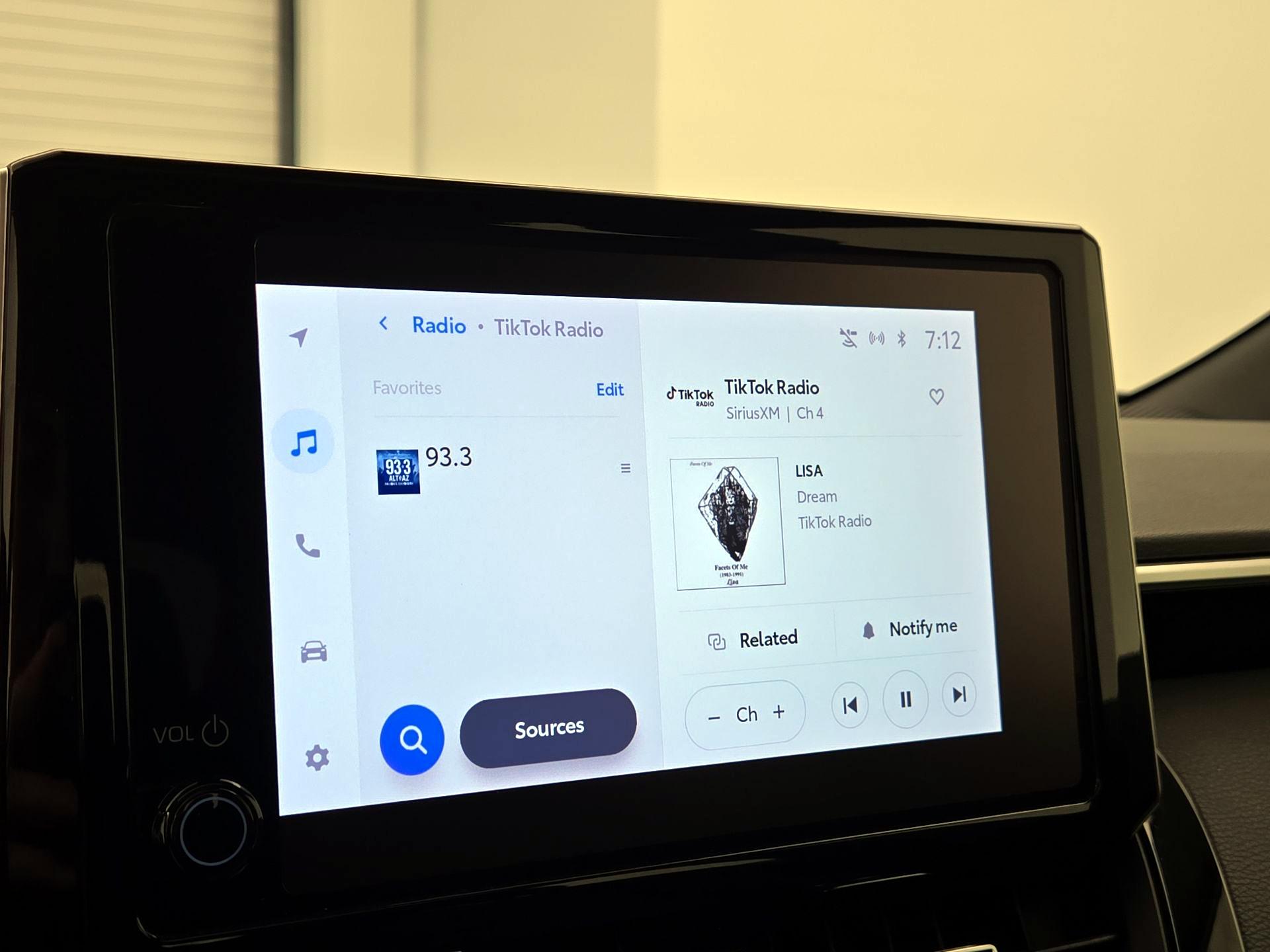 Thumbnail: 2024 Toyota Corolla - 15