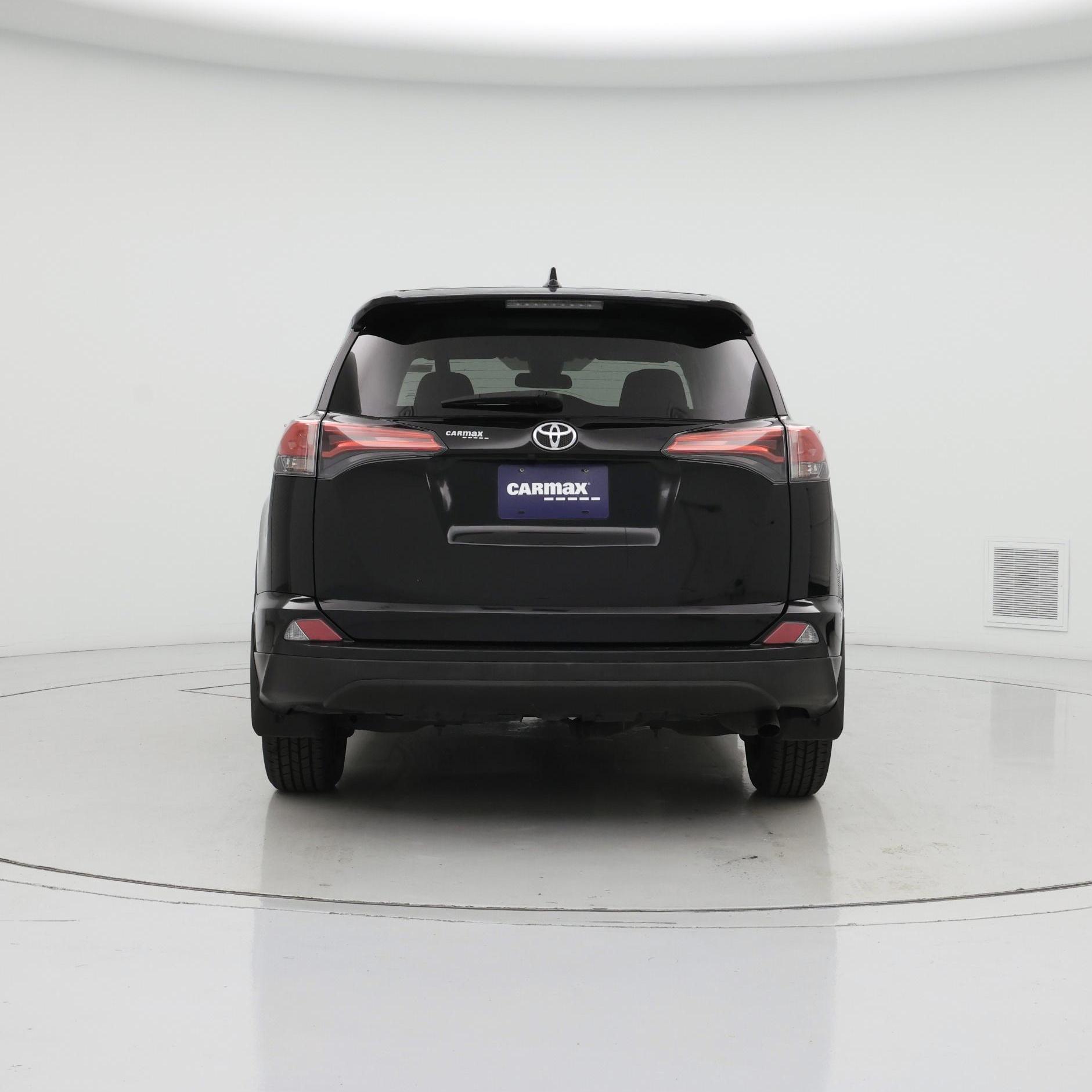 Thumbnail: 2018 Toyota RAV4 - 6
