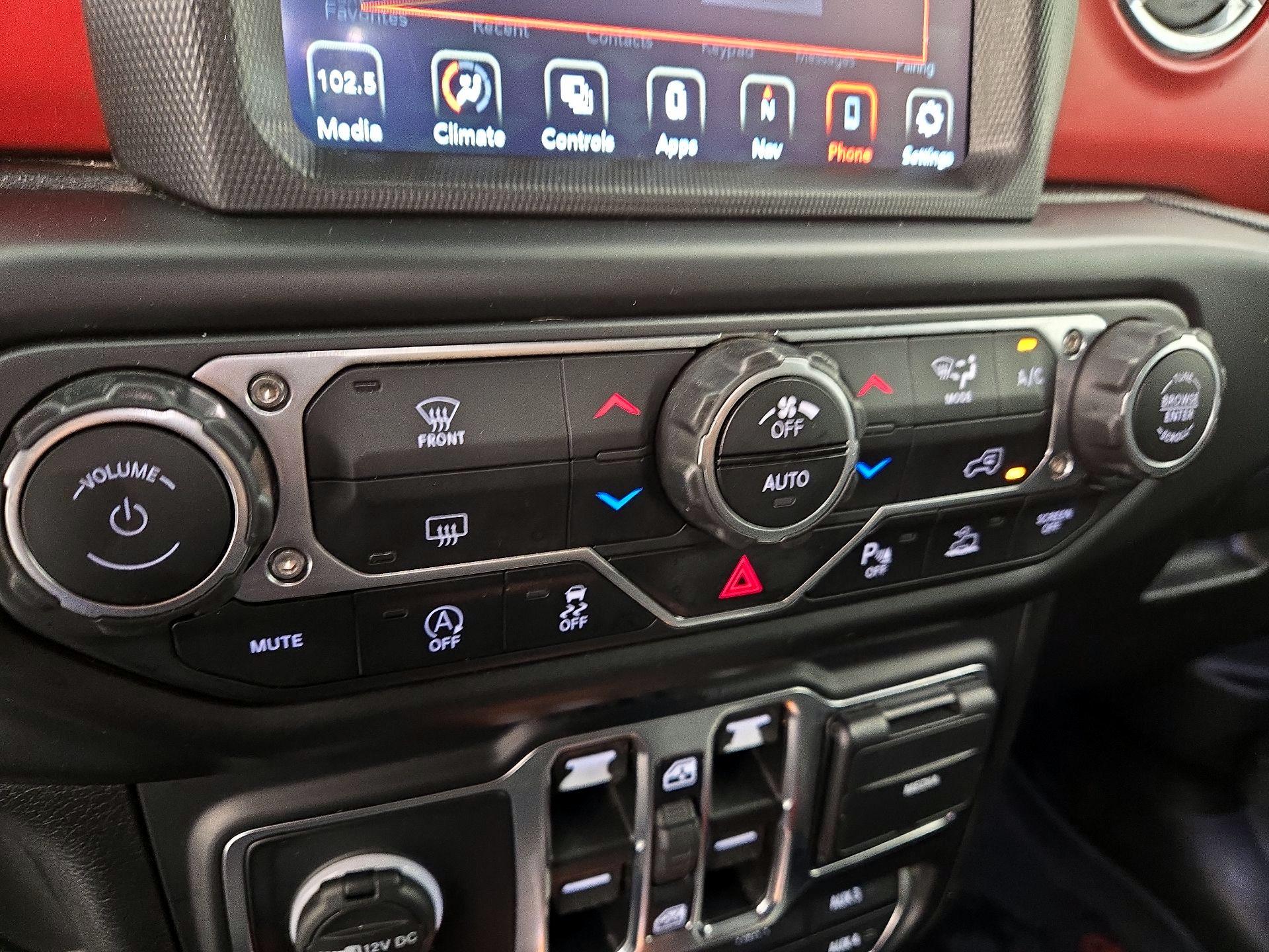 Thumbnail: 2021 Jeep Gladiator - 17