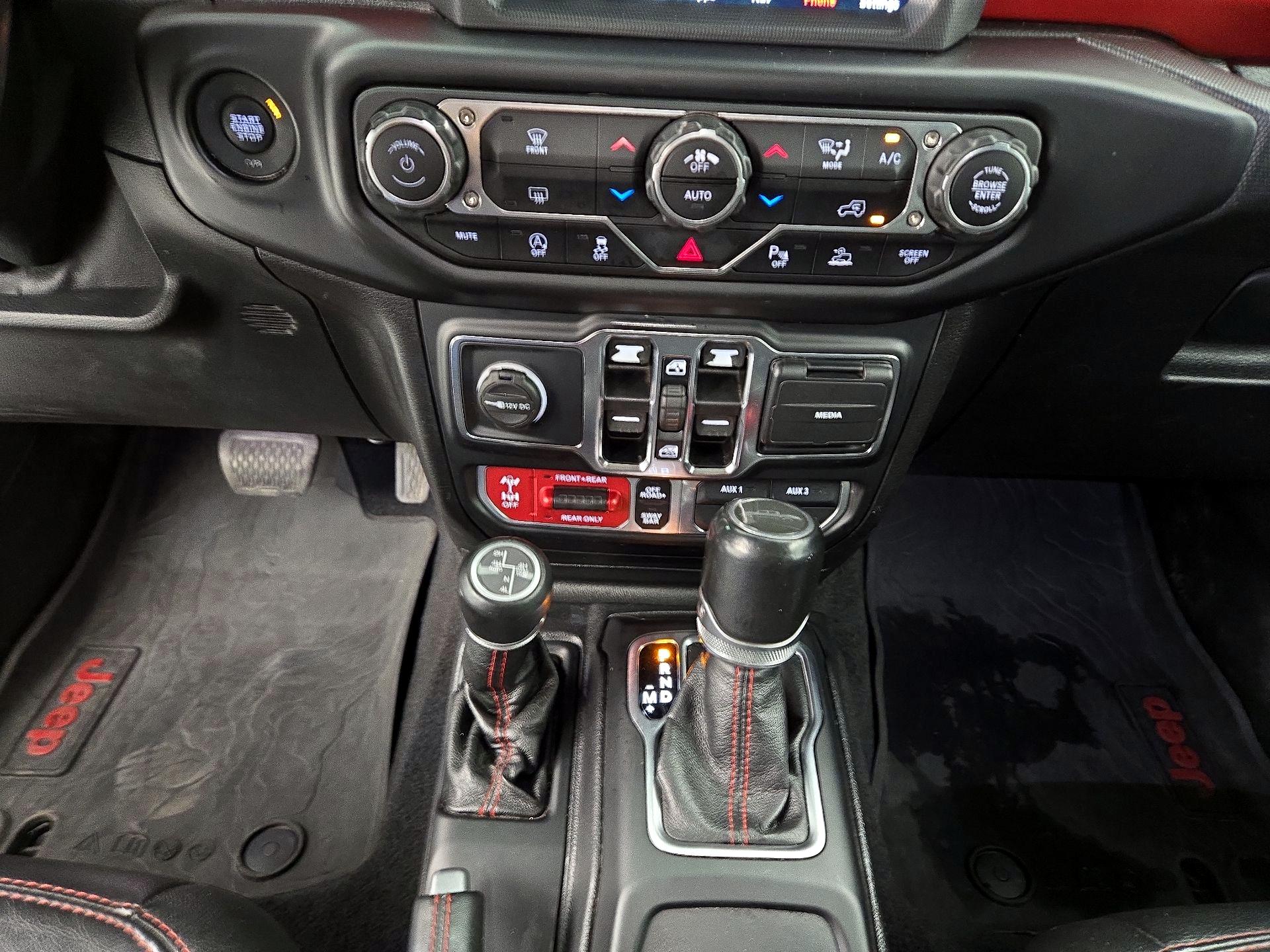Thumbnail: 2021 Jeep Gladiator - 18
