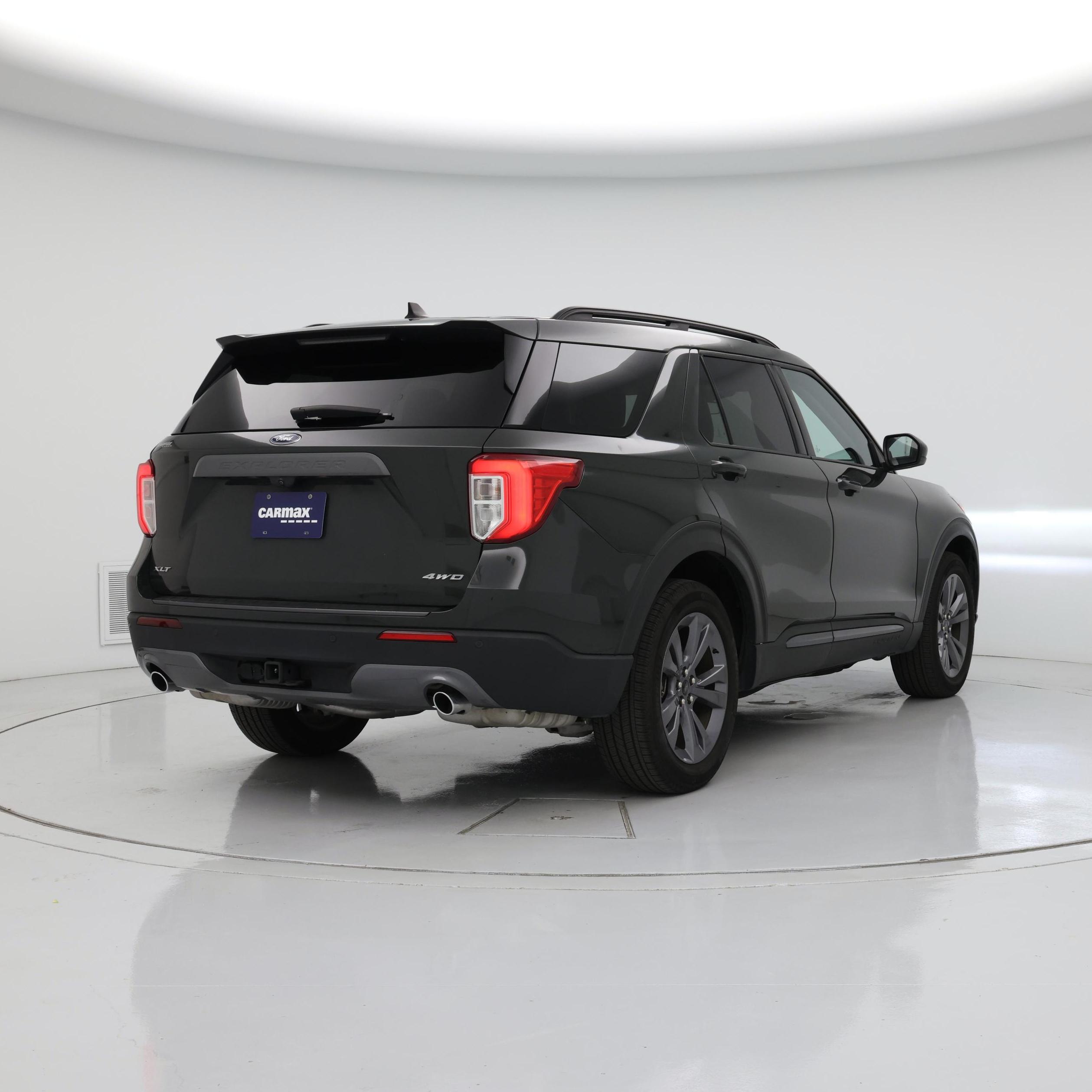 Thumbnail: 2022 Ford Explorer - 8