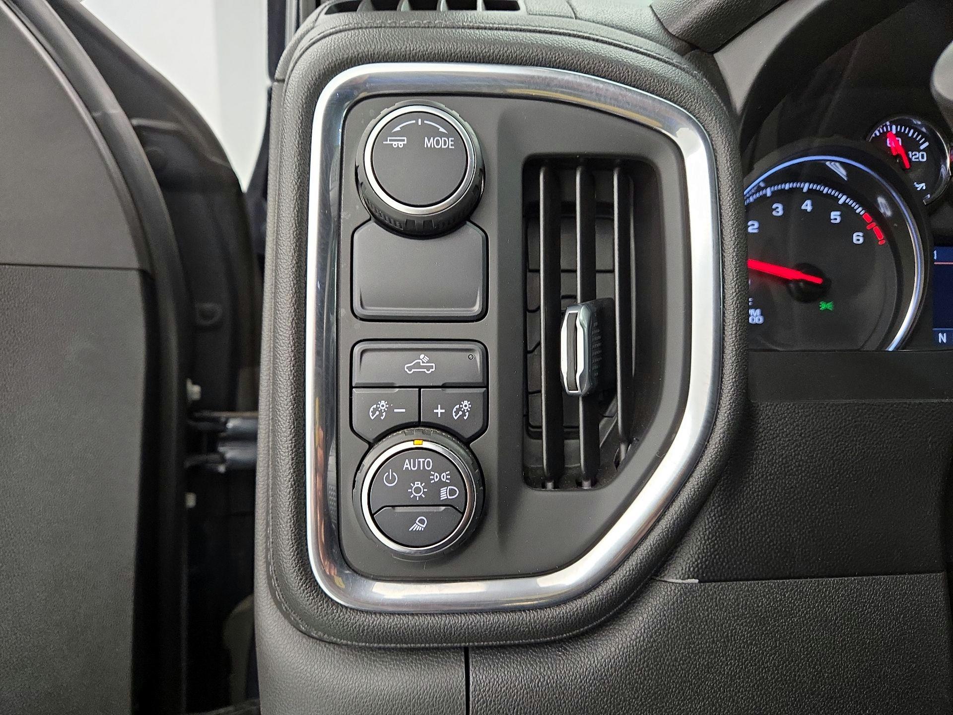 Thumbnail: 2021 Chevrolet Silverado 1500 - 13