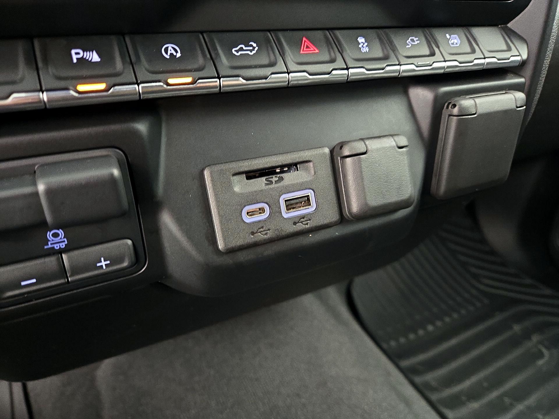Thumbnail: 2021 Chevrolet Silverado 1500 - 18