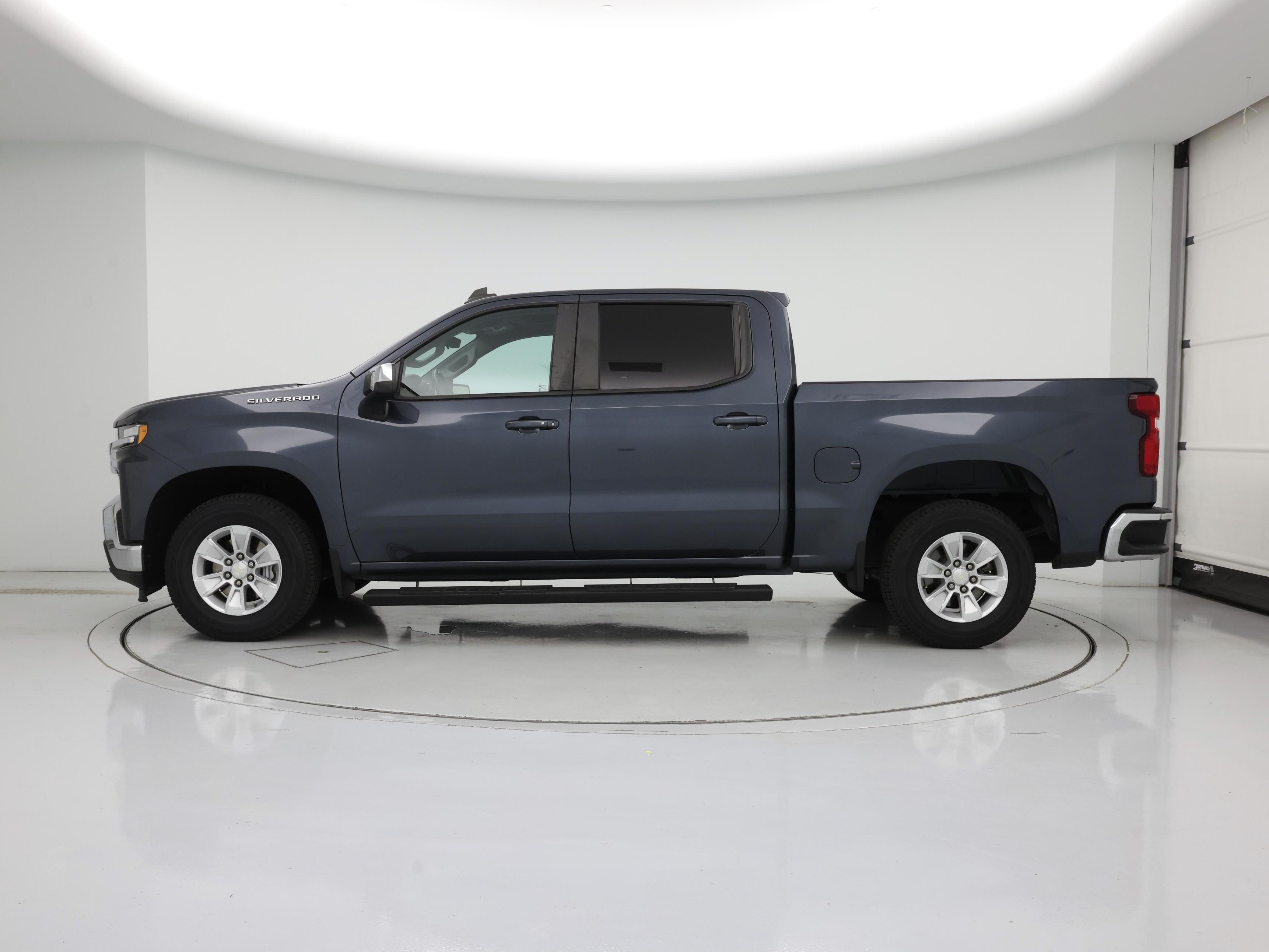 Thumbnail: 2021 Chevrolet Silverado 1500 - 3