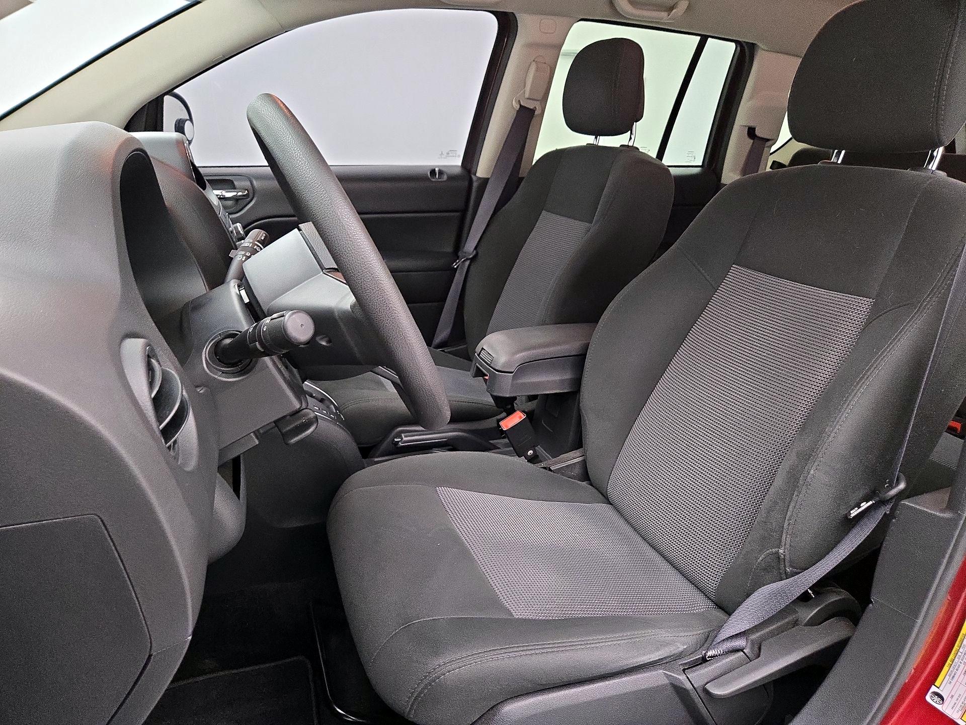 Thumbnail: 2016 Jeep Compass - 11