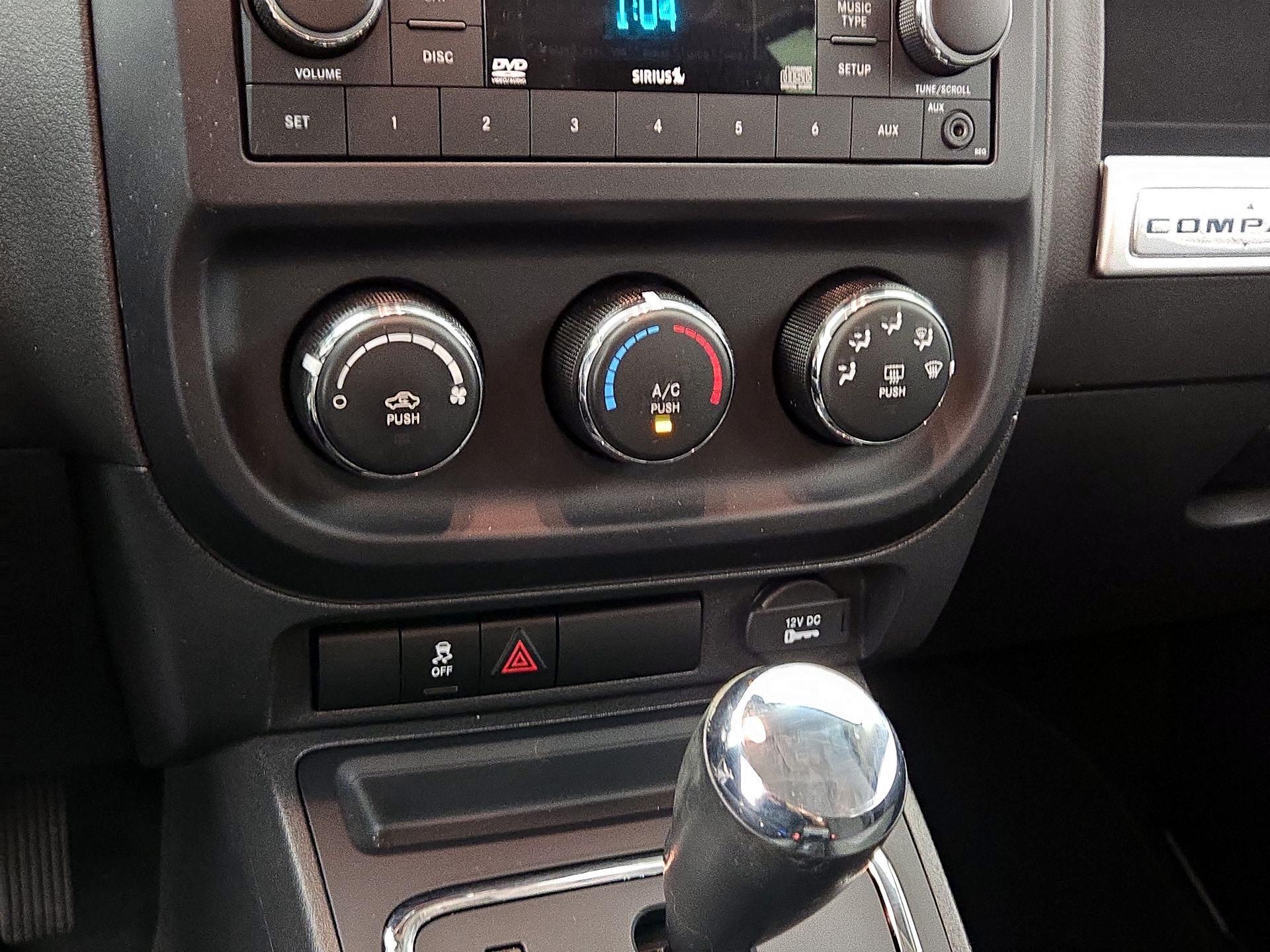 Thumbnail: 2016 Jeep Compass - 14