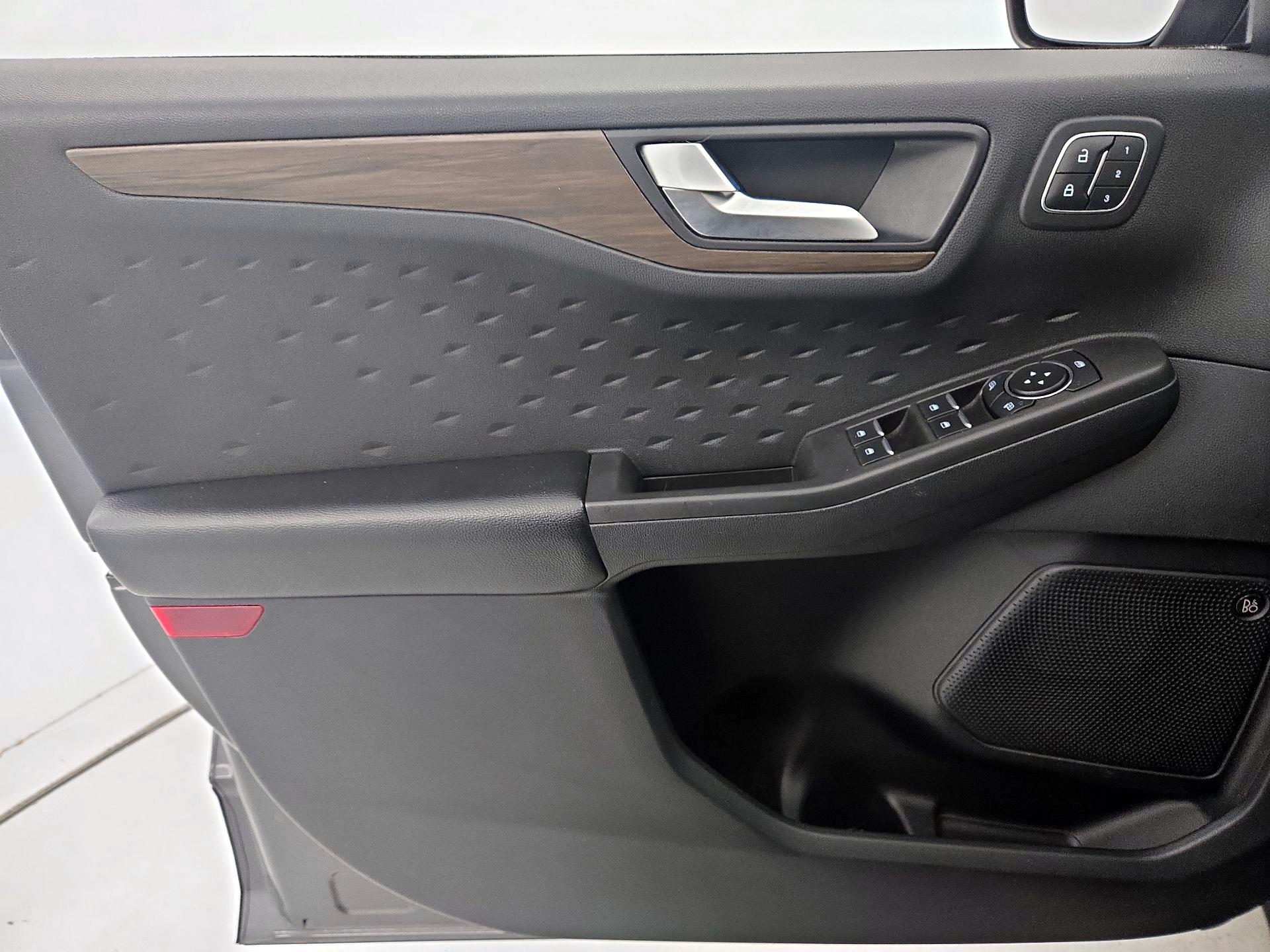 Thumbnail: 2020 Ford Escape - 12