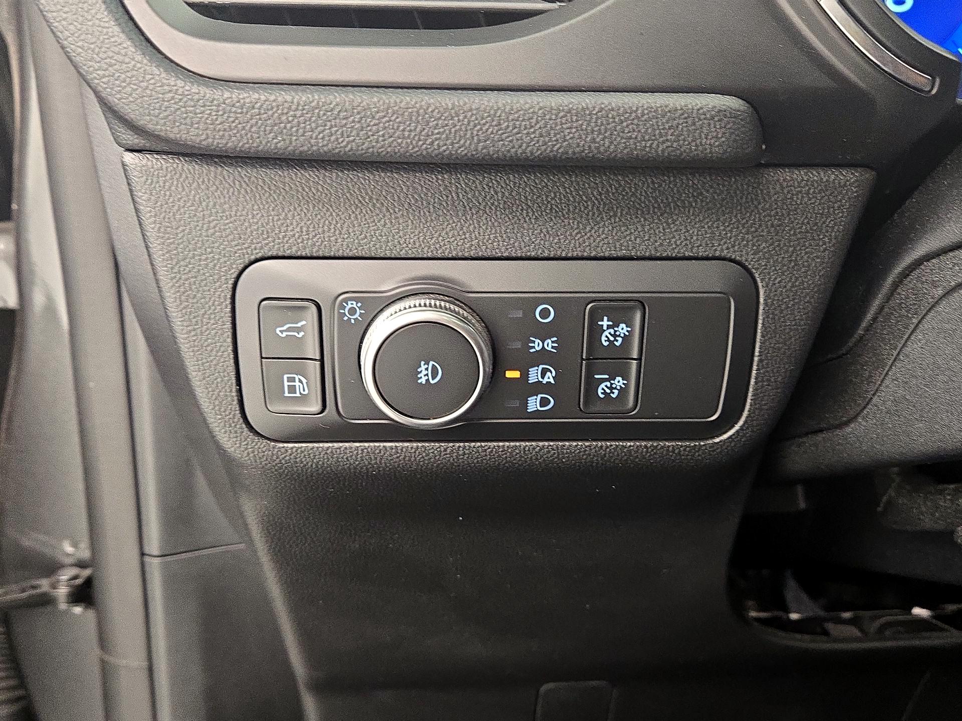 Thumbnail: 2020 Ford Escape - 13