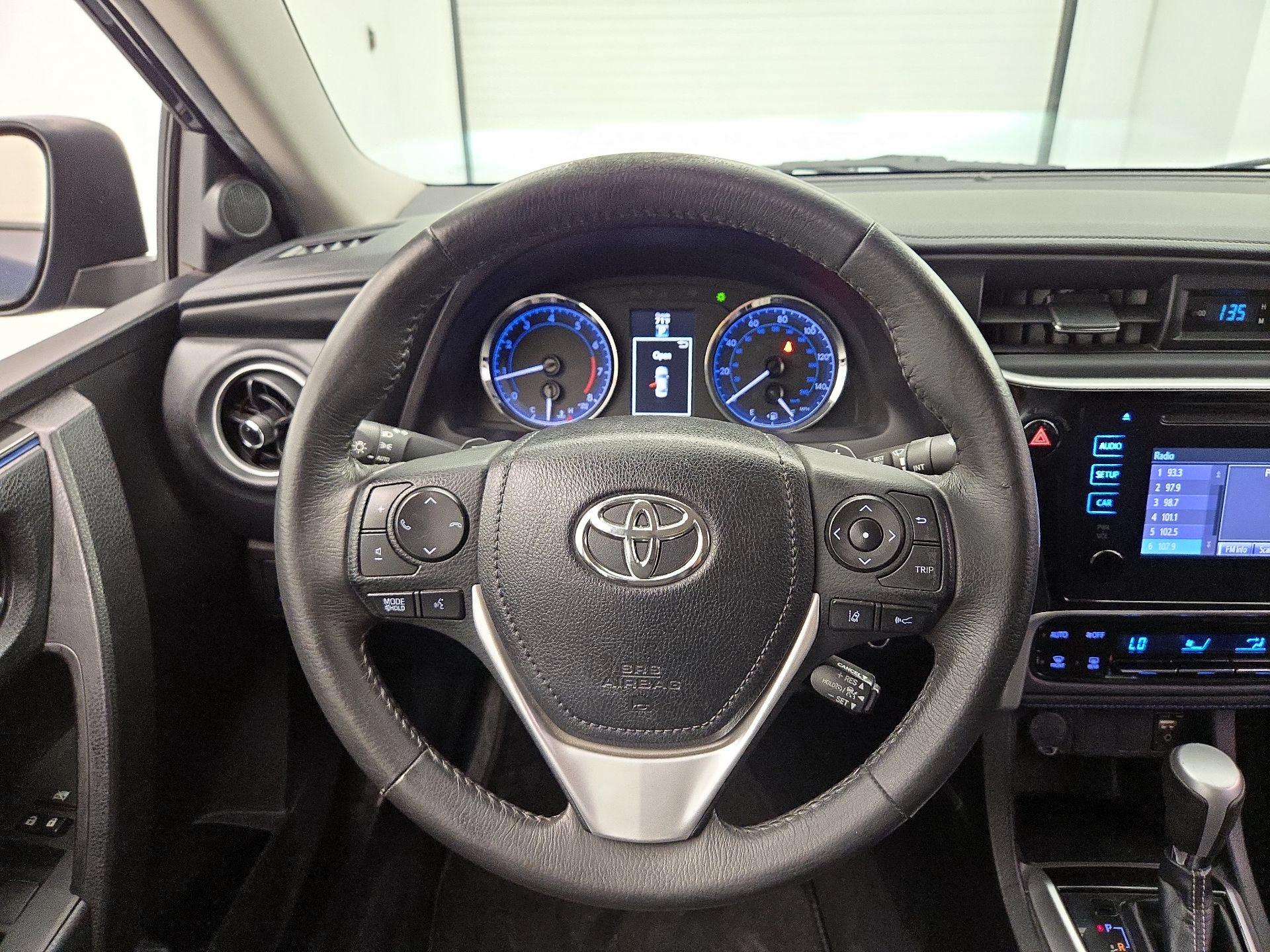 Thumbnail: 2018 Toyota Corolla - 10