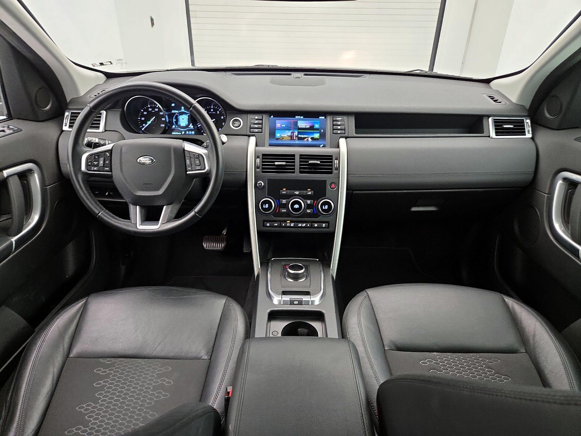 Thumbnail: 2019 Land Rover Discovery Sport - 9