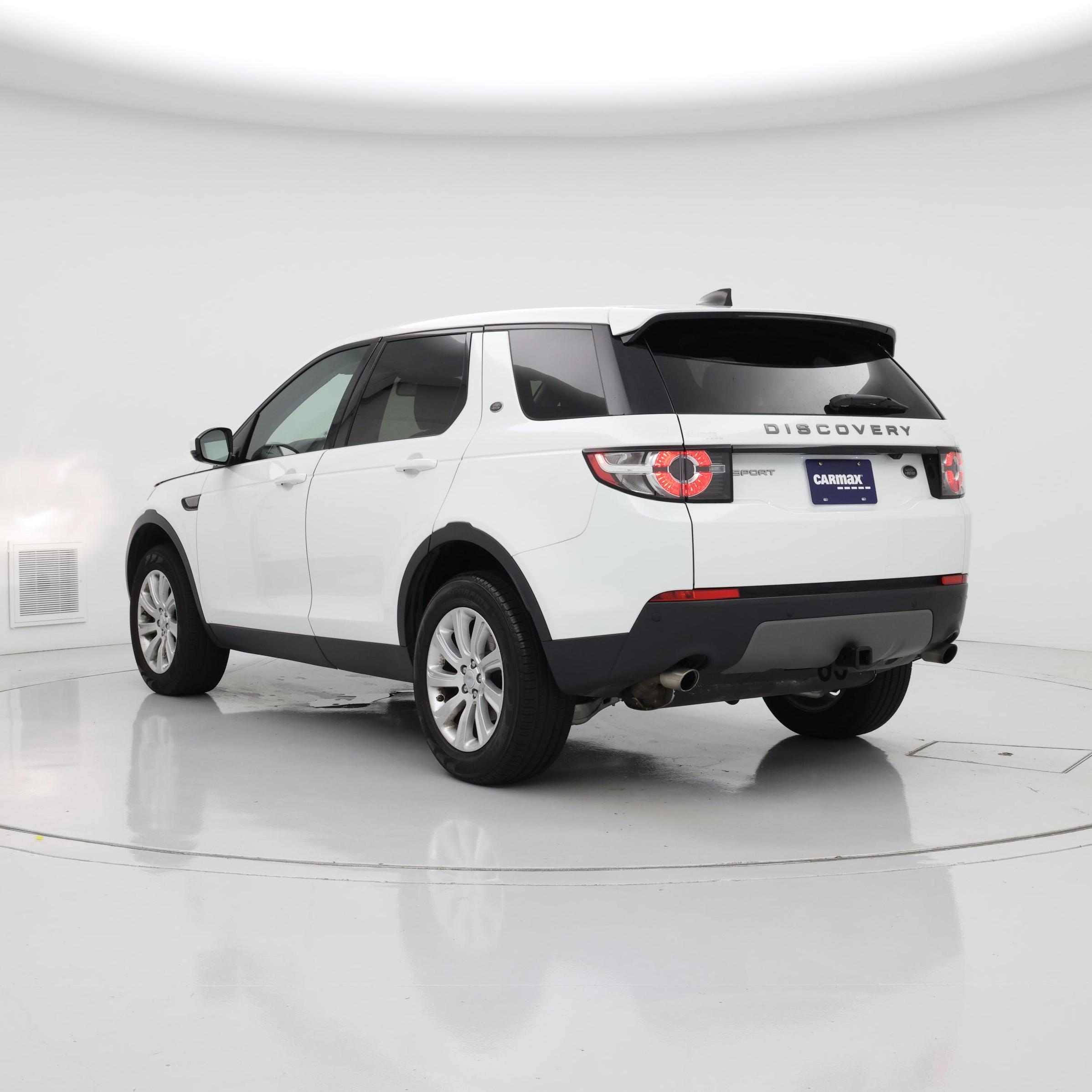 Thumbnail: 2019 Land Rover Discovery Sport - 2
